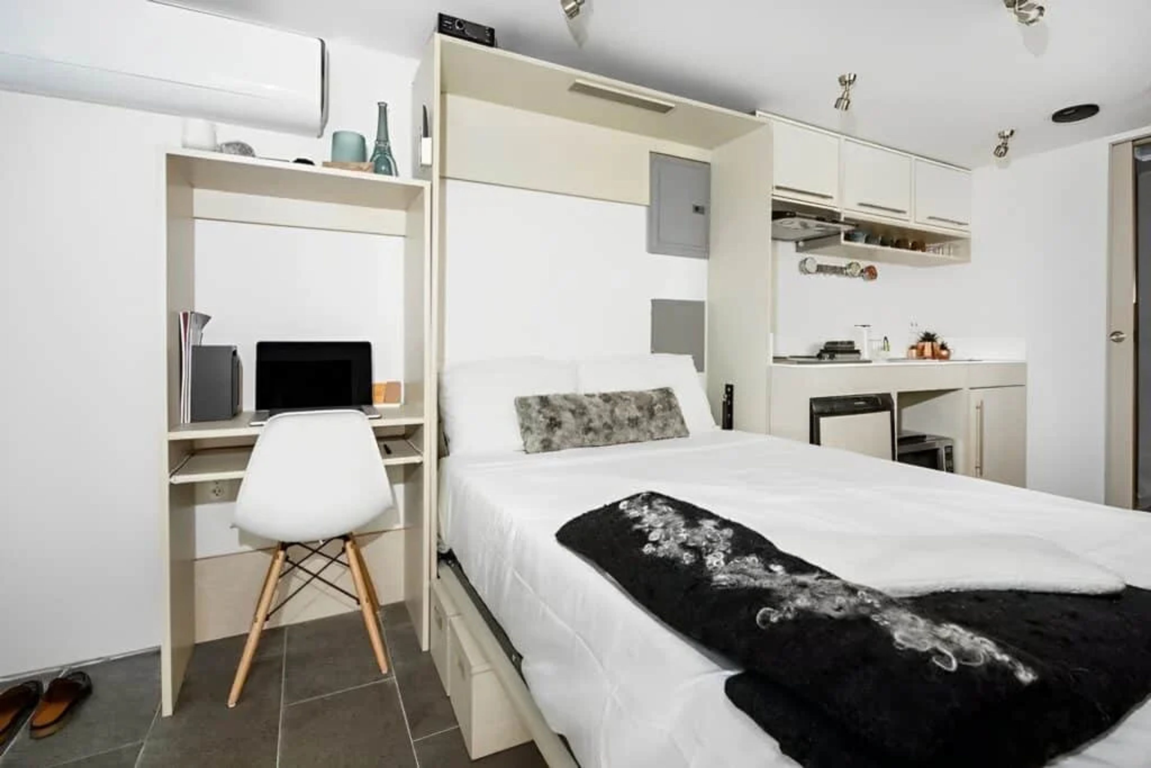 Fully Equipped 20ft Shipping Container Home — view 7