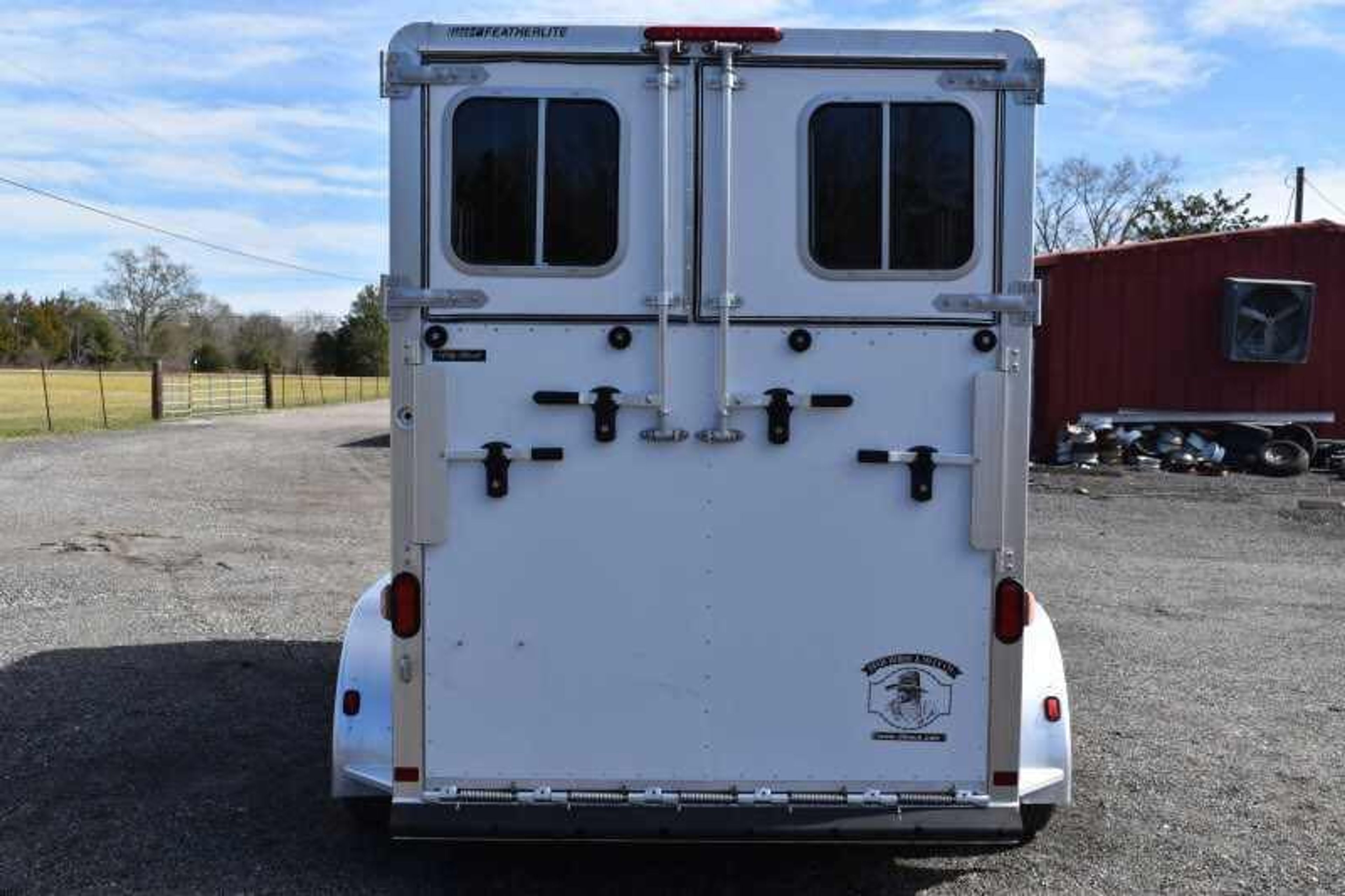 2005 Featherlite 2HST 2 Horse Trailer — view 16