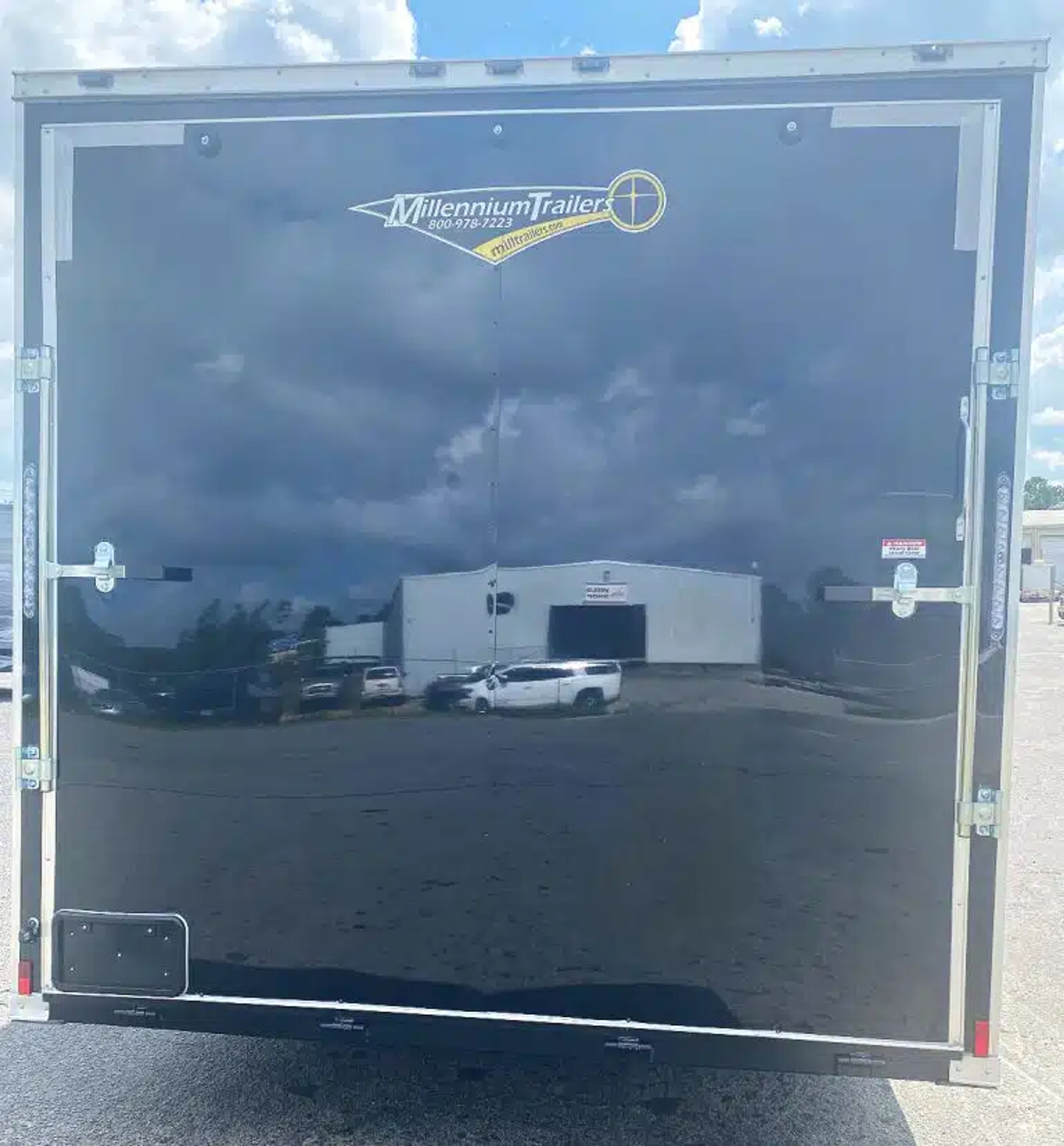 Enclosed Car Trailer 2026 20ft. New Econo-Max w/12in. Extra Height & .080 — view 5