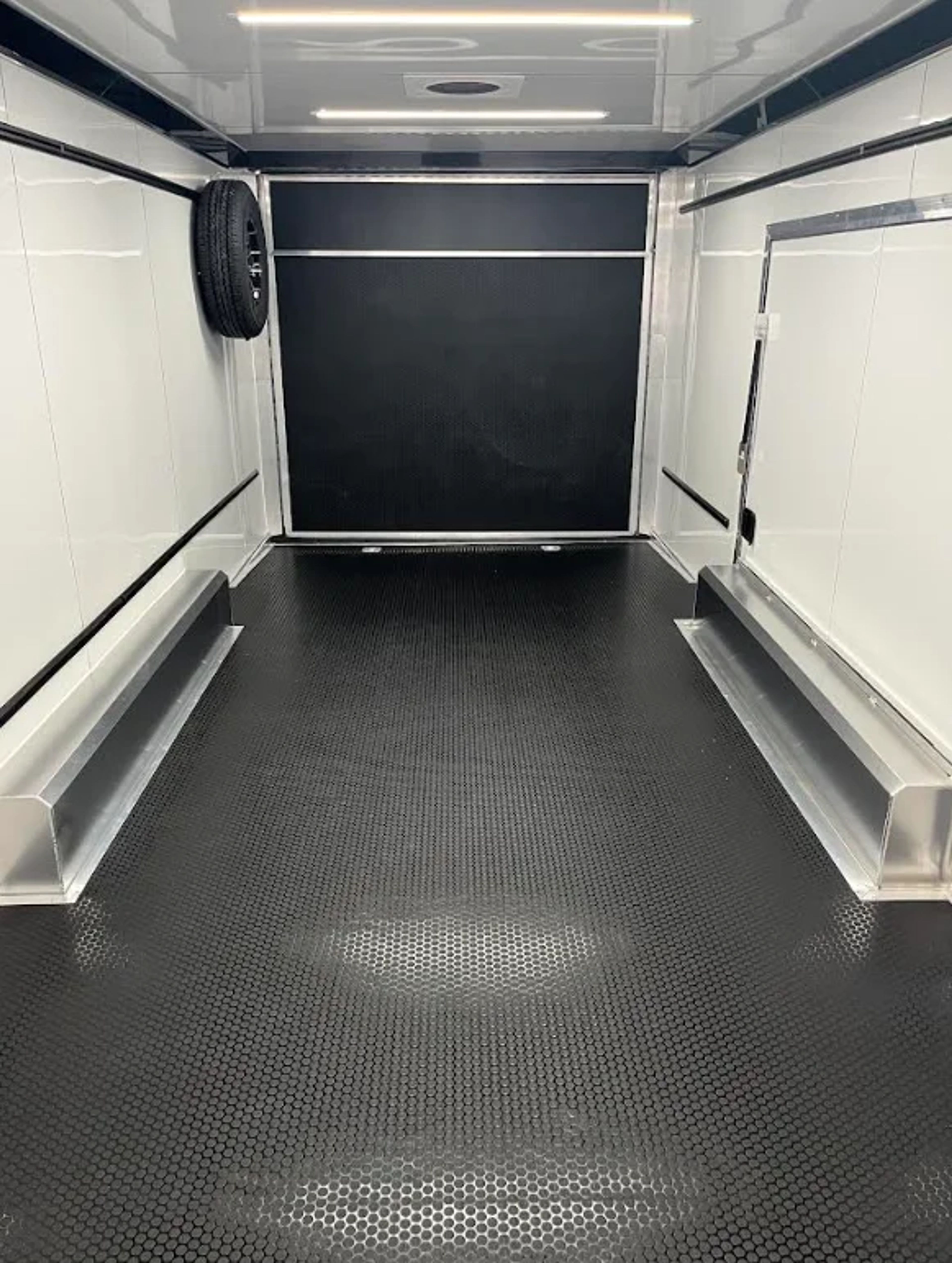 Enclosed ATC Car Trailer 2026 24ft. Aluminum ROM 550 w/Large Escape Door & — view 5