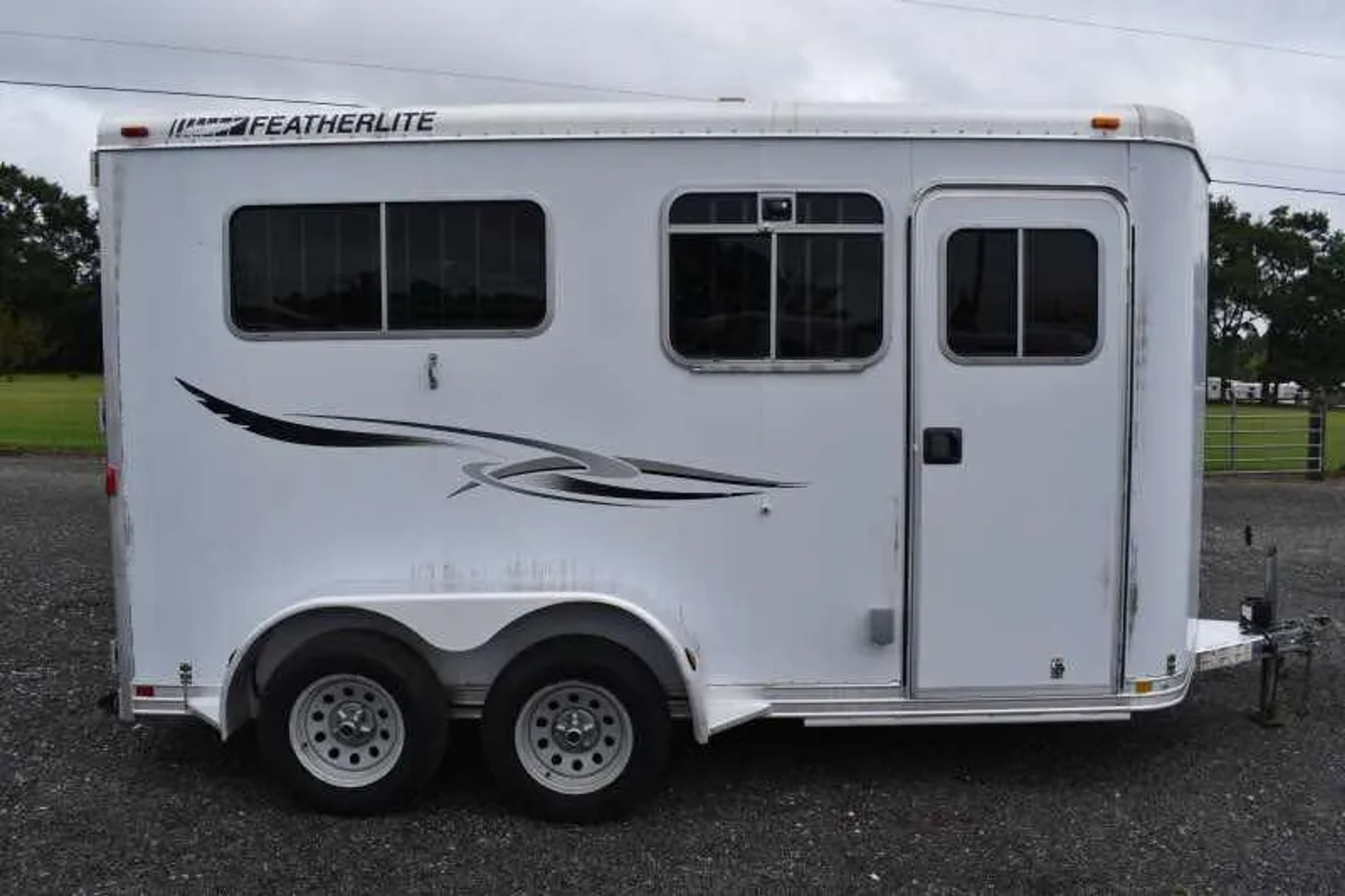2003 Featherlite 2HST 2 Horse Trailer — view 15