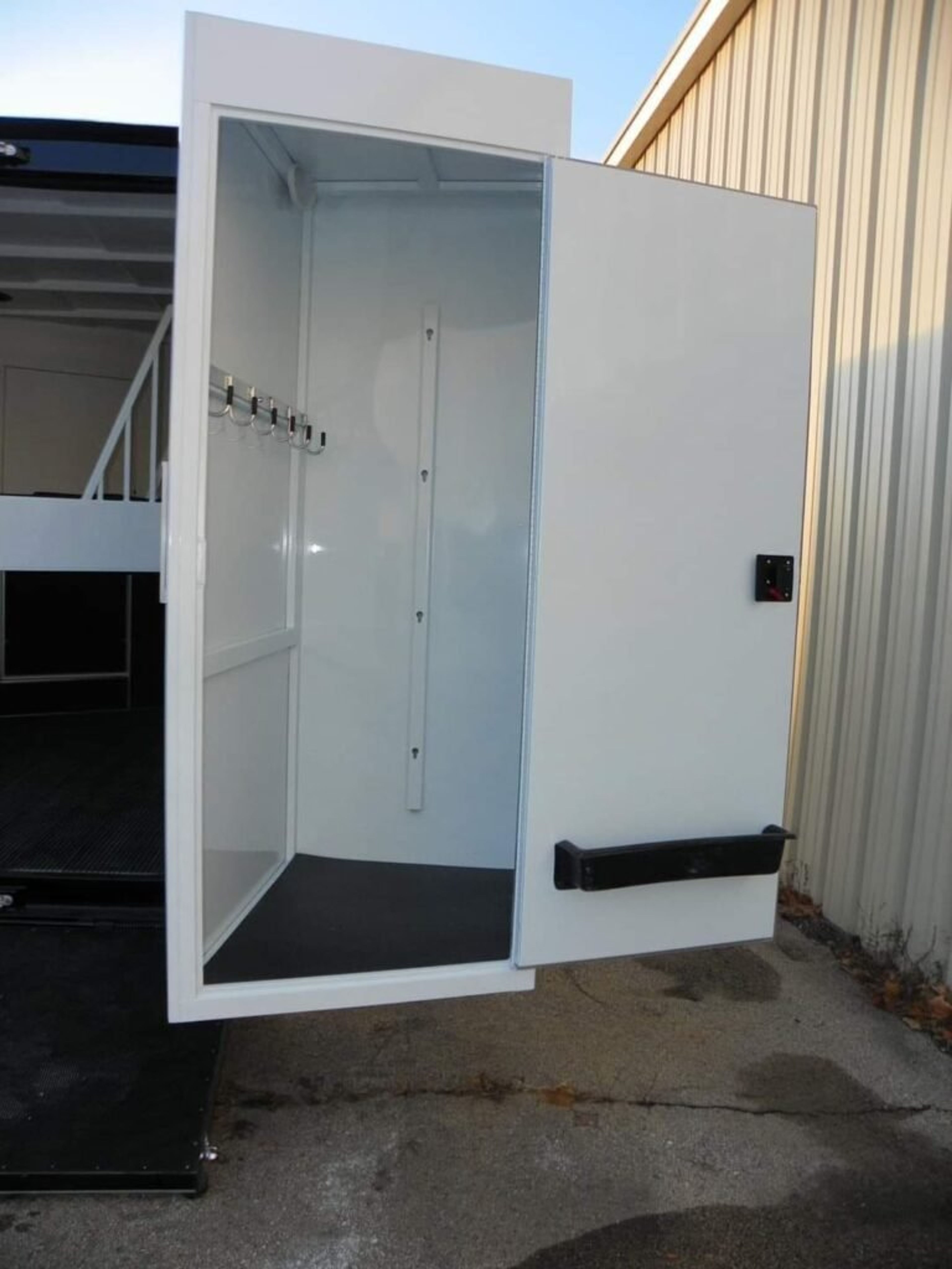 2022 Double D Reverse Slant 2 Horse Bumper Pull — view 20