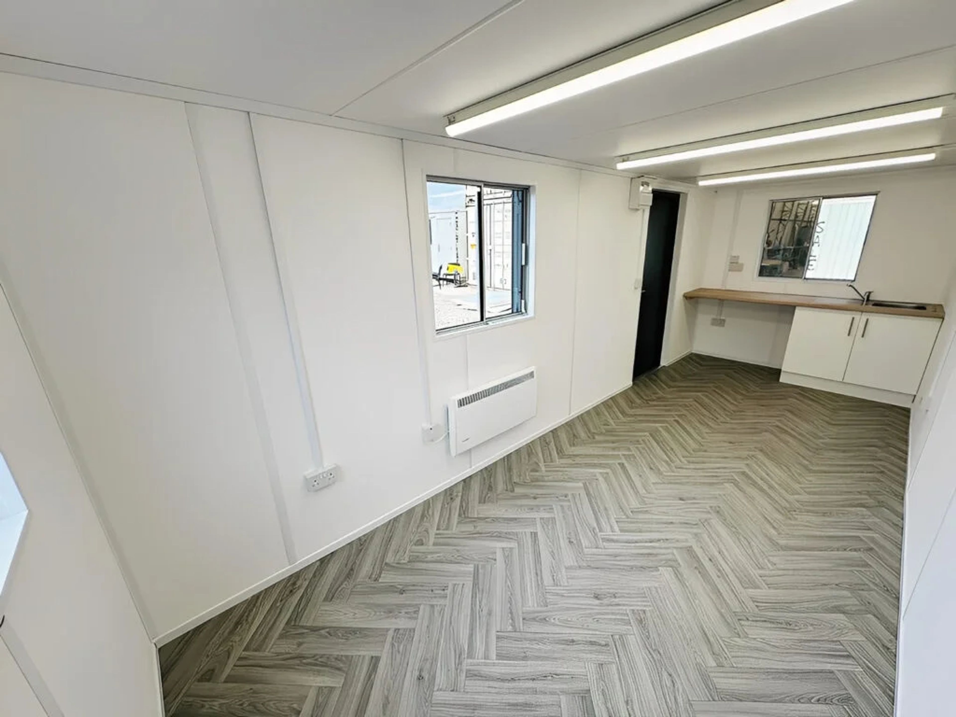 21ft x 8ft Office / Canteen Cabin – Refurbished Anti-Vandal Portable Building — view 8