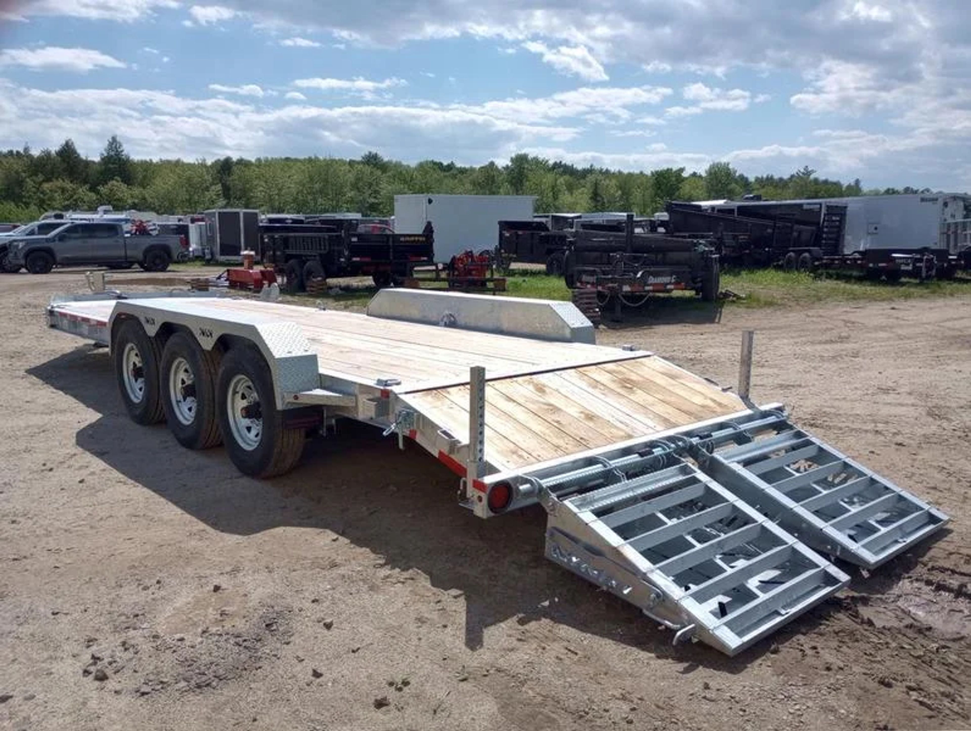 2024 N&N Trailers 7×20+3 Galvanized 22.5K Lowpro Equipment Trailer w/HD Full — view 4