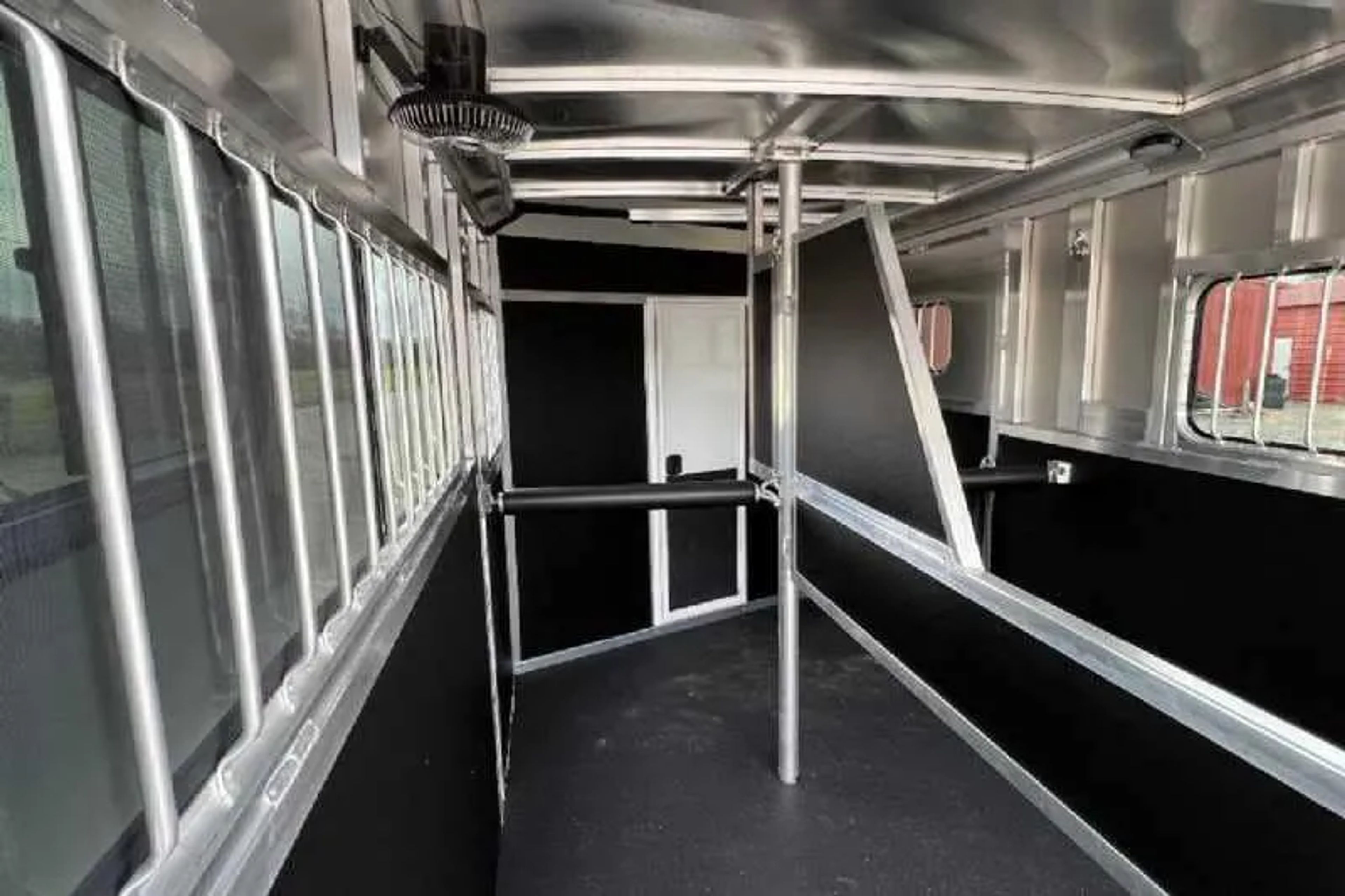2023 Shadow 2HSSR 2 Horse Trailer — view 13