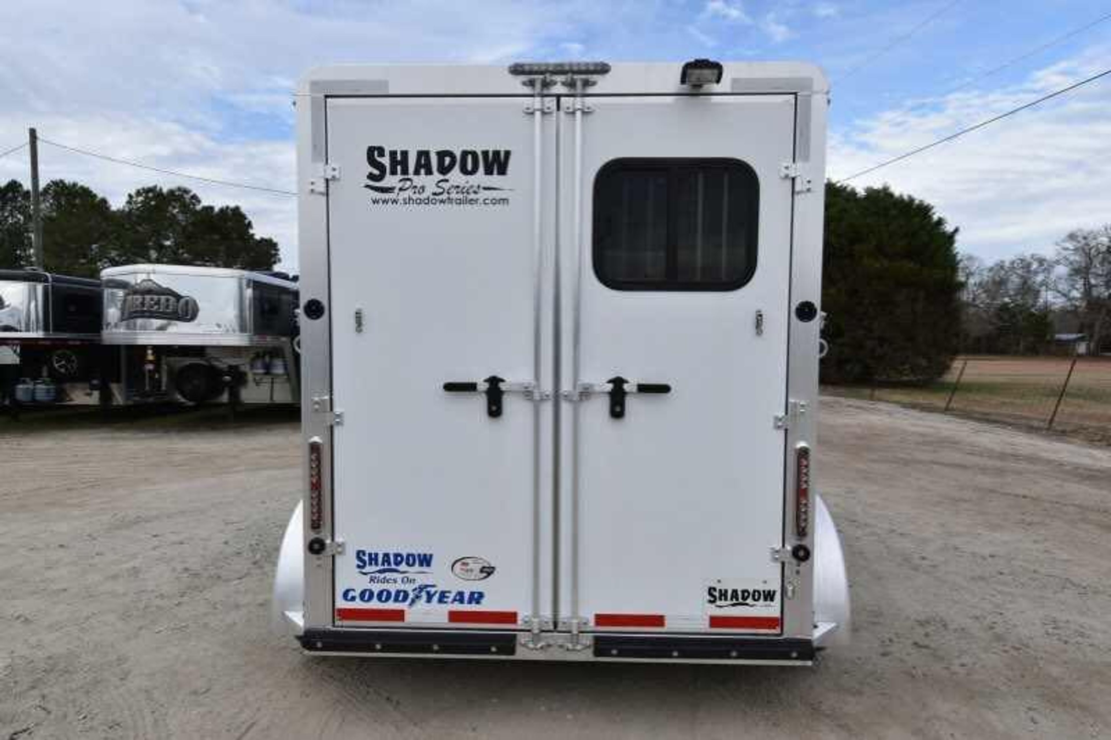 2016 Shadow 2HBP 2 Horse Trailer — view 3