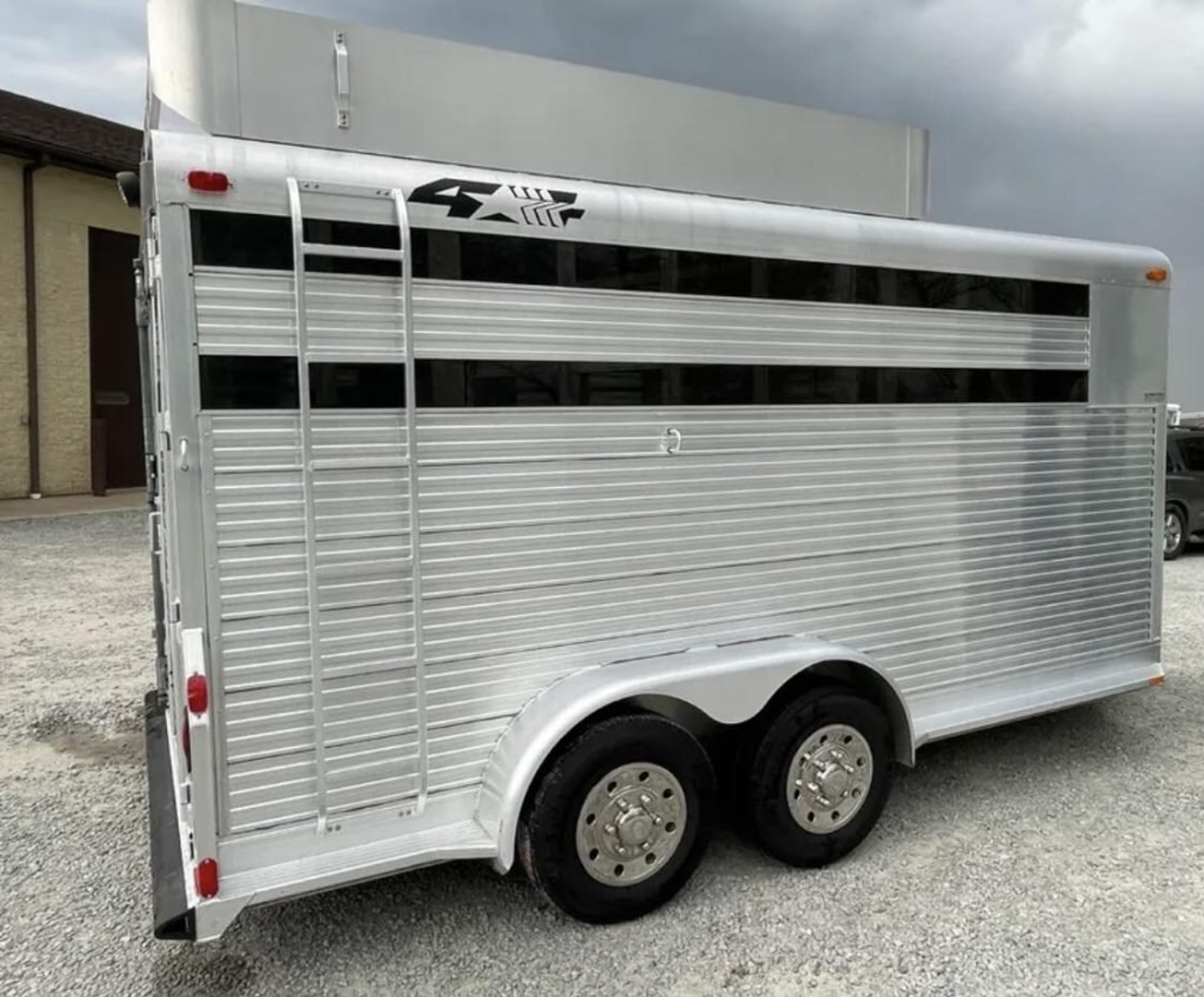 1999 4 Star 2 Horse Reverse — view 2