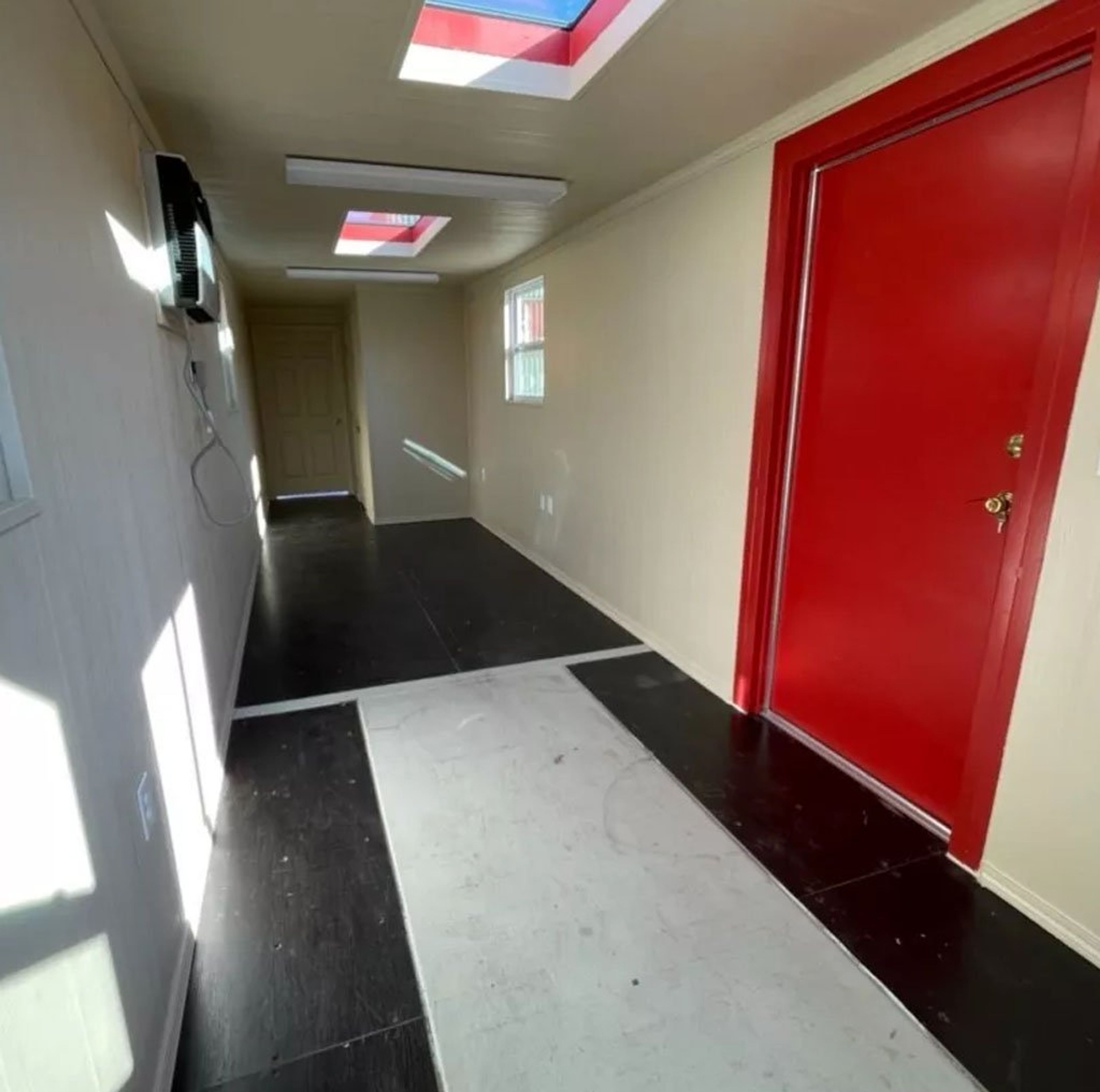 40ft Modified Shipping Container Office – 800 Sq Ft, Red, w/ Bathroom & Storage — view 4