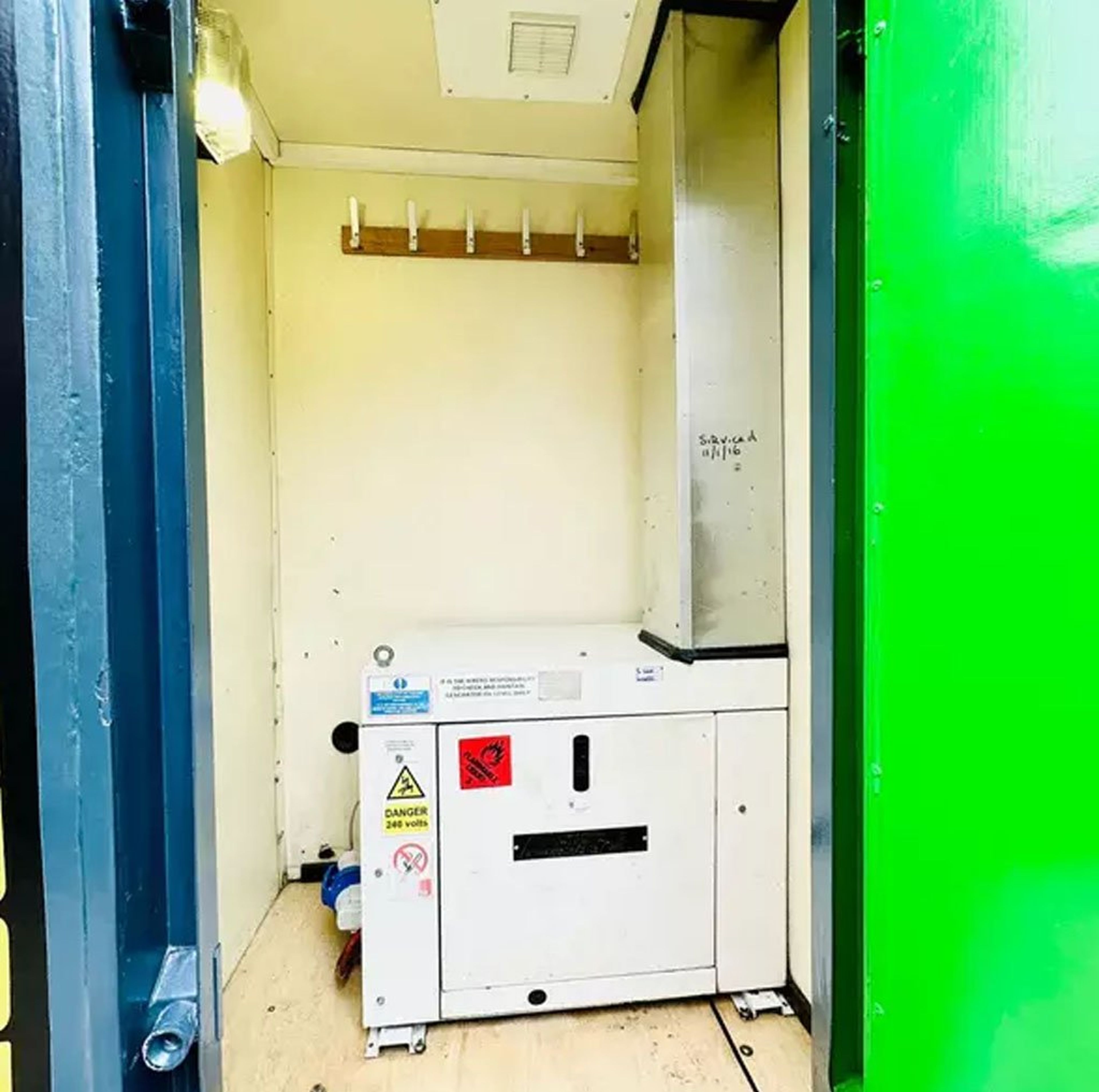 Groundhog Towable Mobile Welfare 2010 Model Diesel Generator — view 5