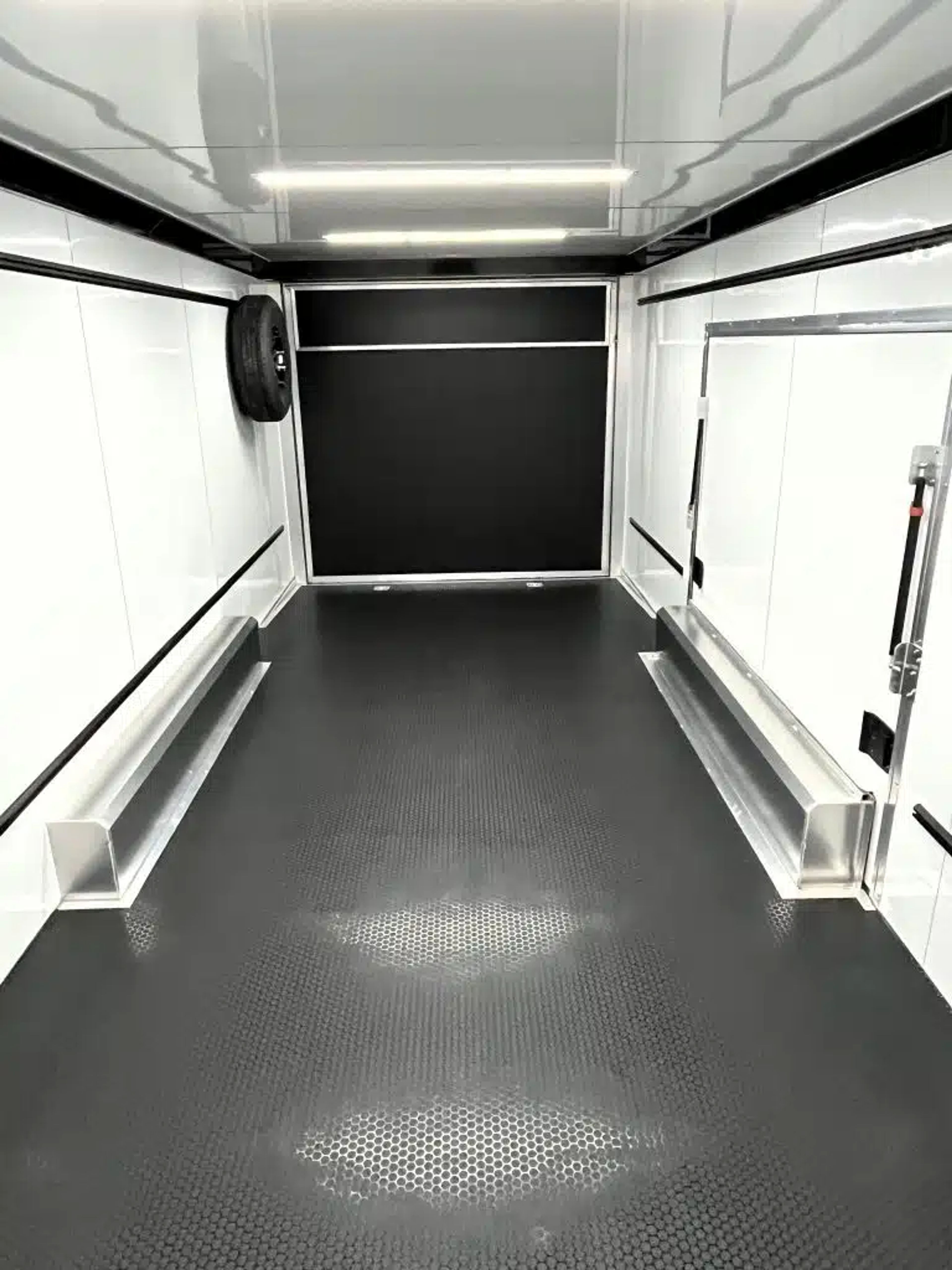 Enclosed ATC Car Trailer 2025 24ft. Aluminum ROM 450 w/Large Escape Door 4874 — view 3