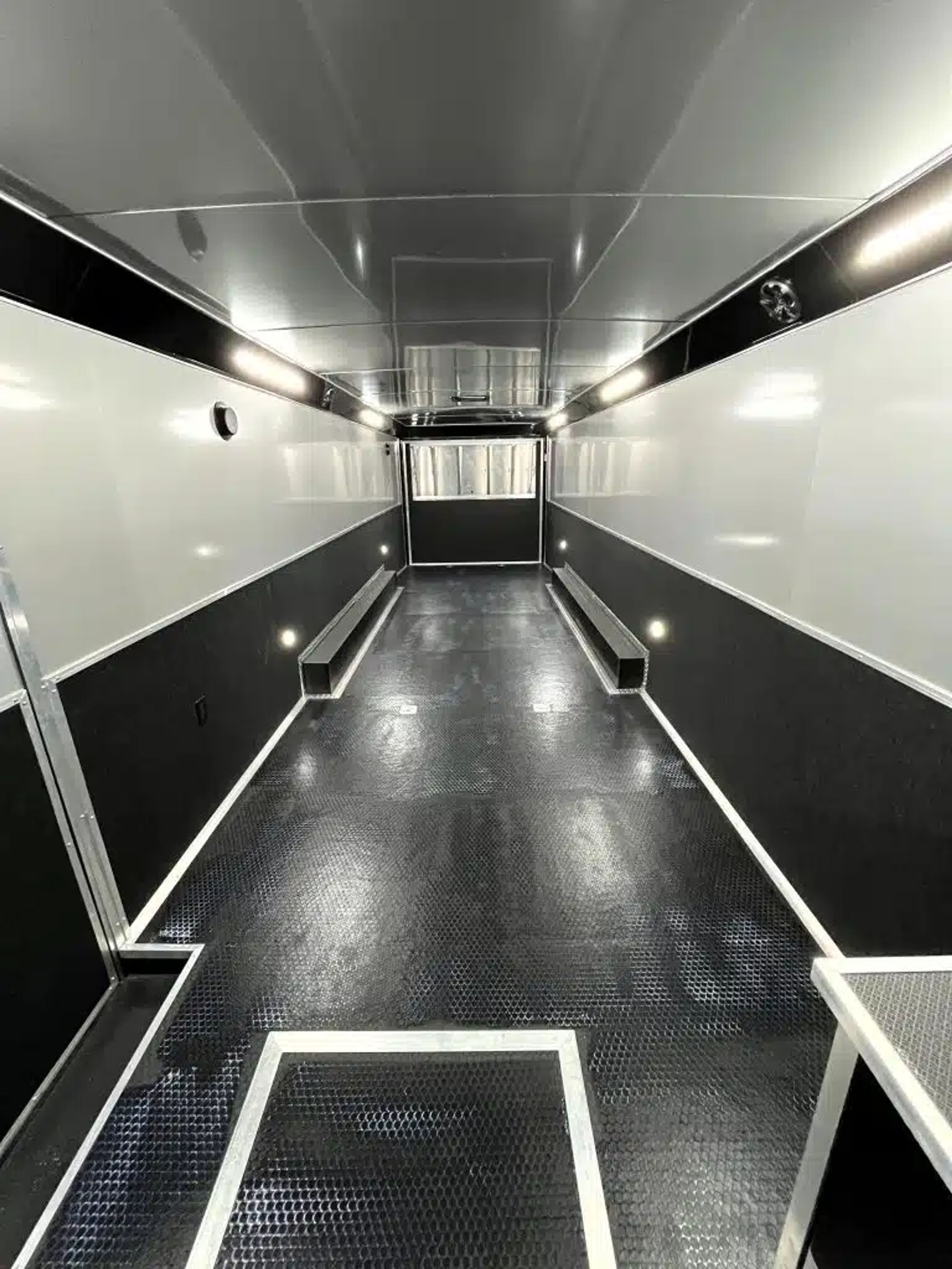 Enclosed Car Trailer 2025 34′ Haulmark Edge w/Wide Rear Opening & Premium — view 4