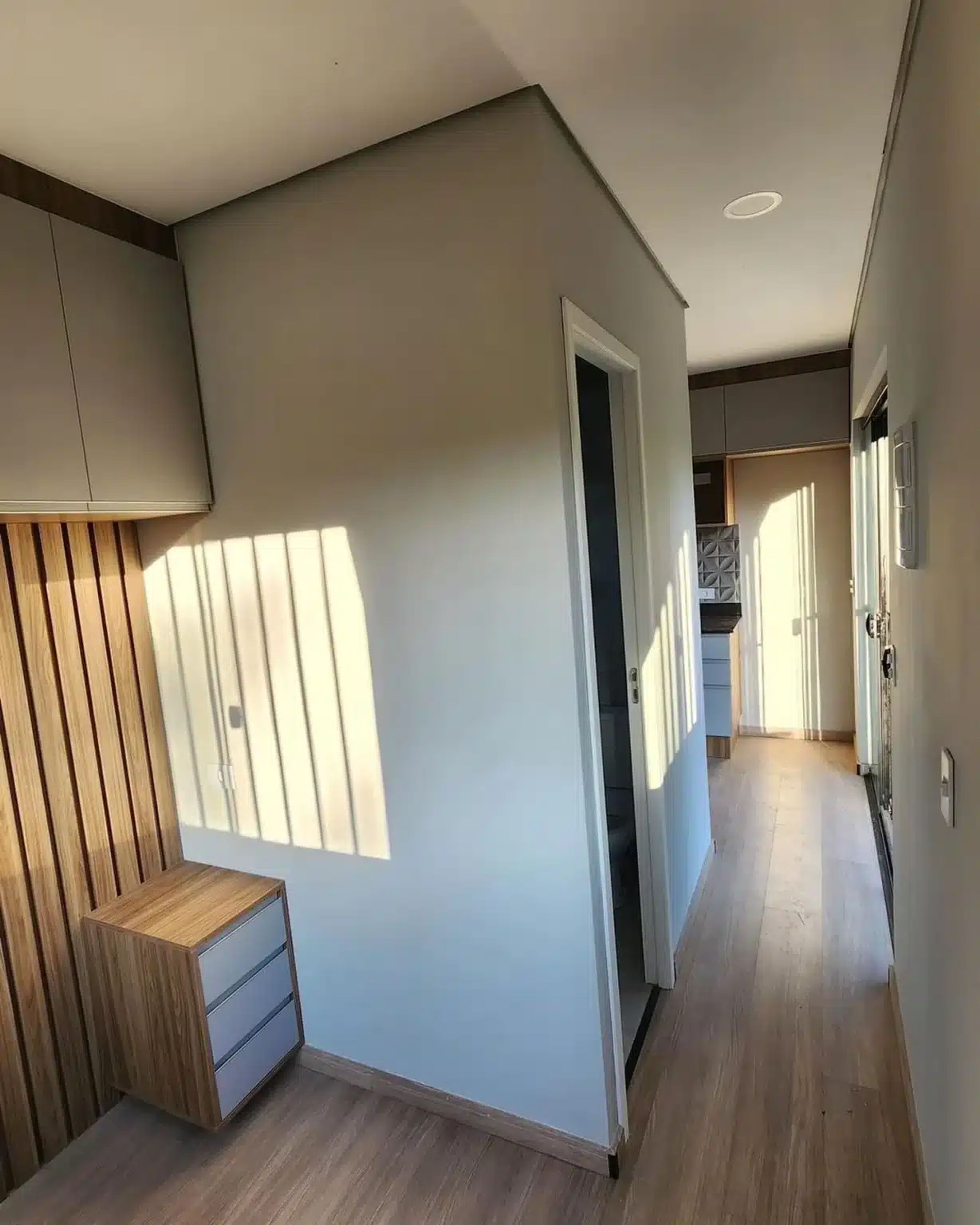 Custom 20ft Shipping Container Home With Water Tank — view 4