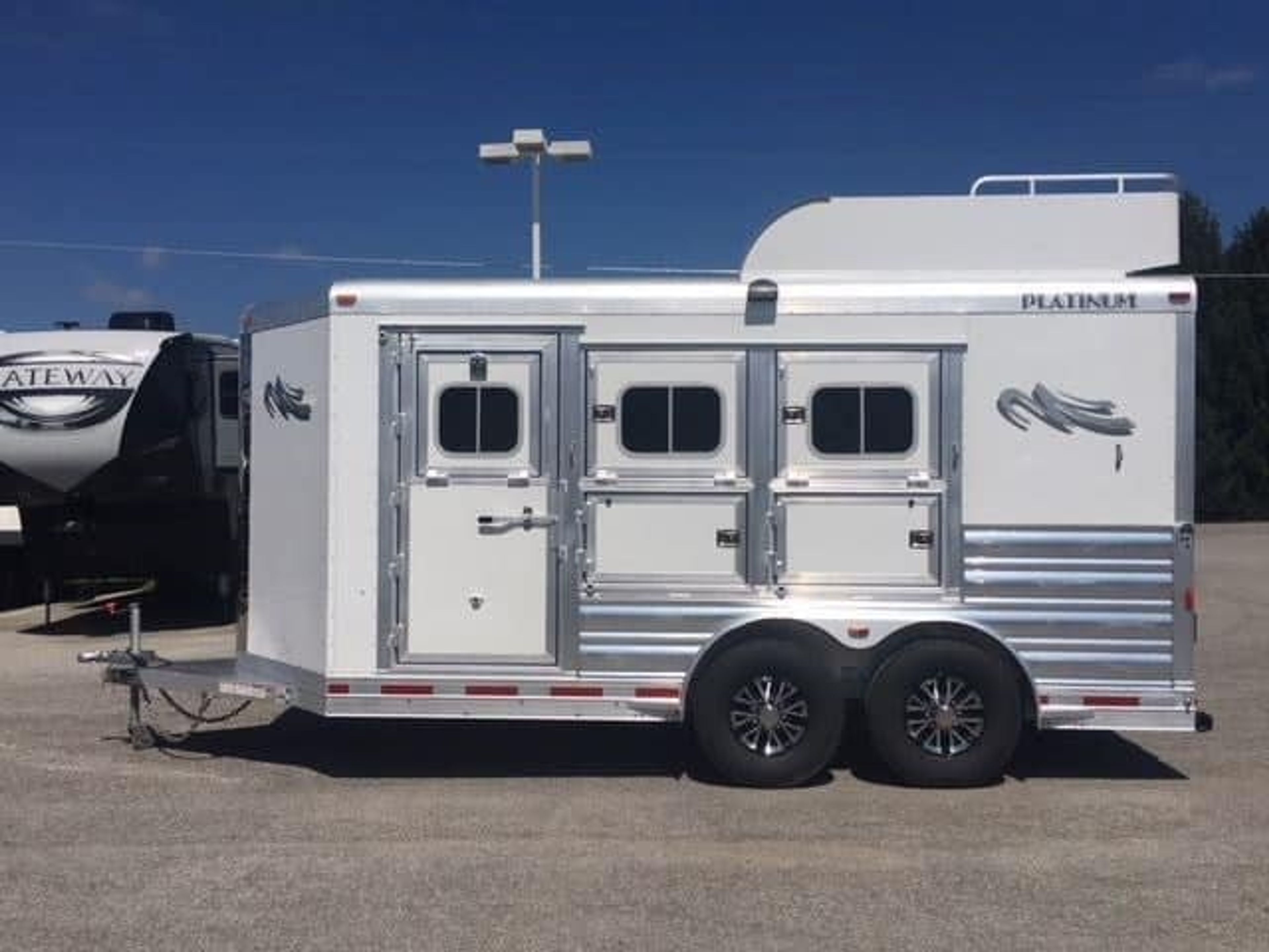 2018 Platinum Coach 3 Horse Bumper Pull — view 10