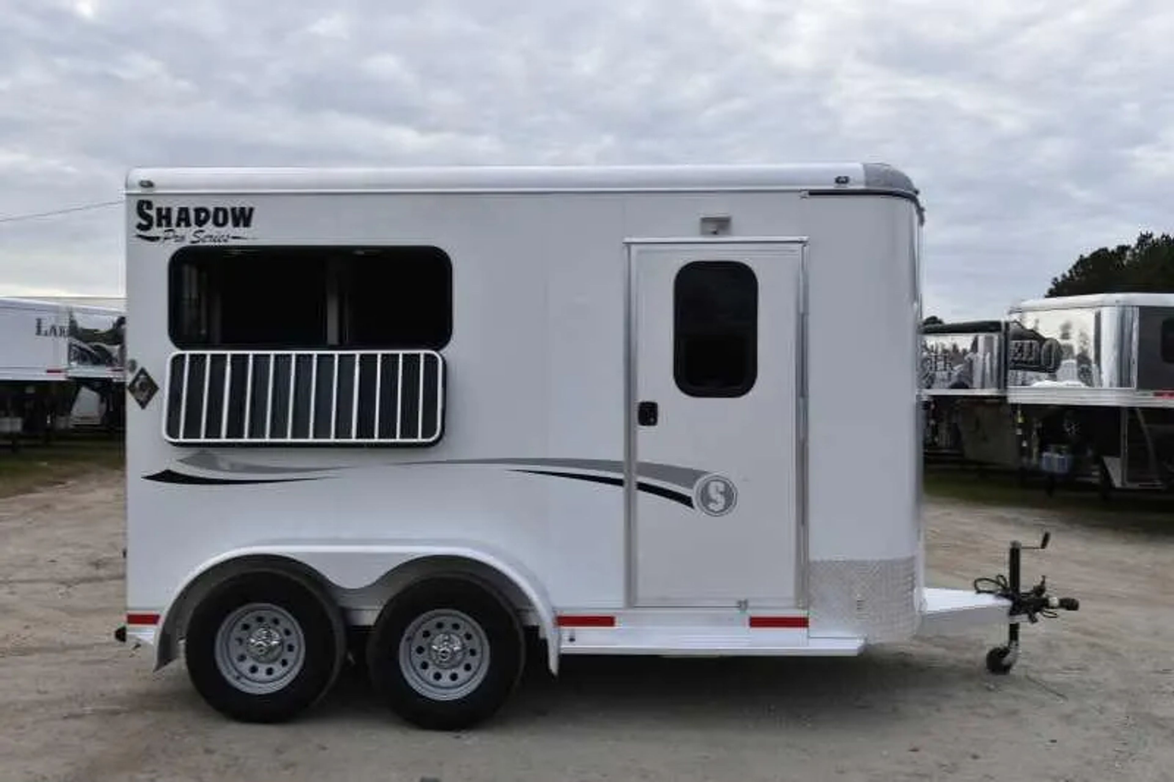 2016 Shadow 2HBP 2 Horse Trailer — view 15