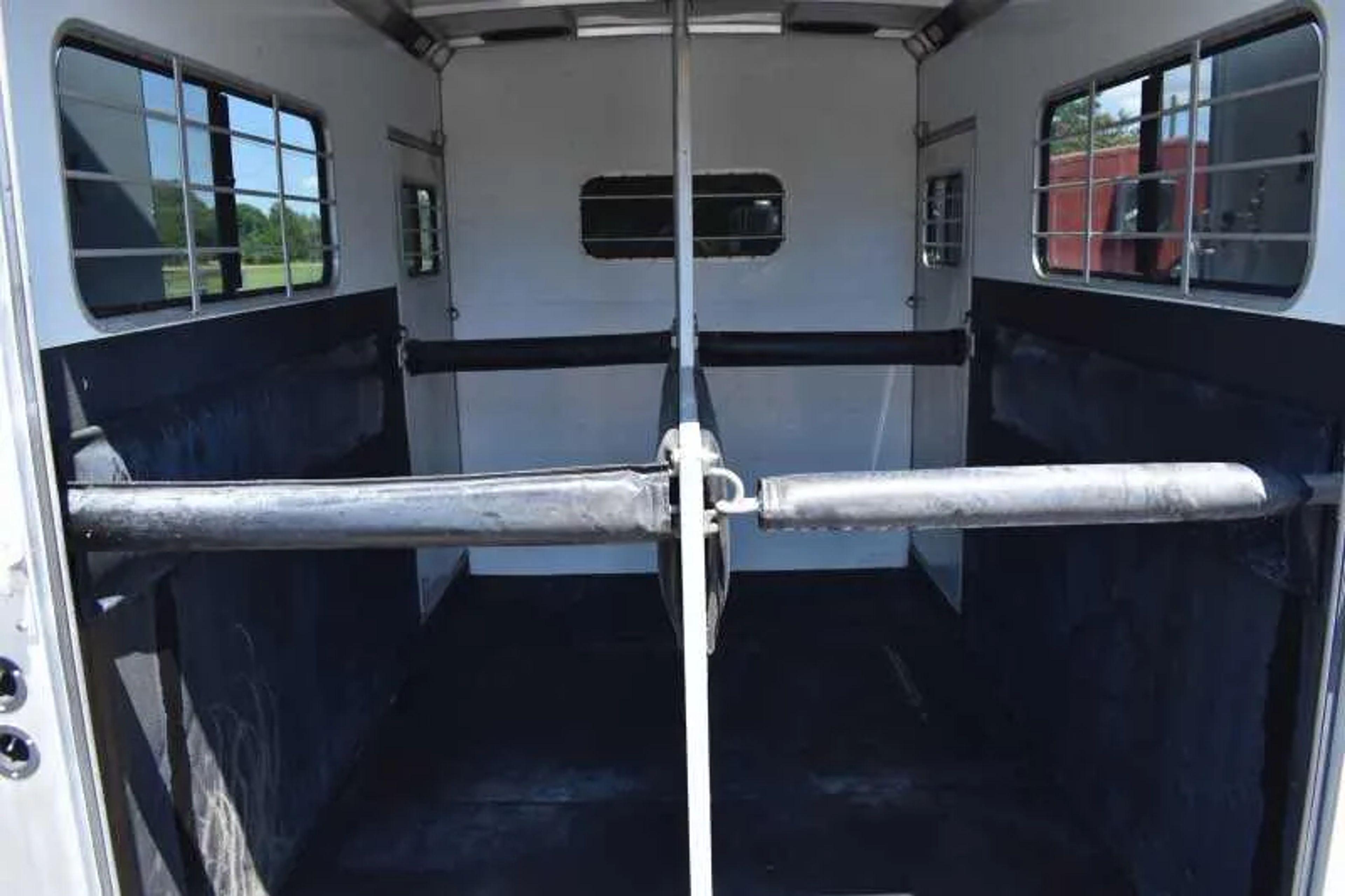 2000 Sundowner 7204GNST 2 Horse Trailer — view 20