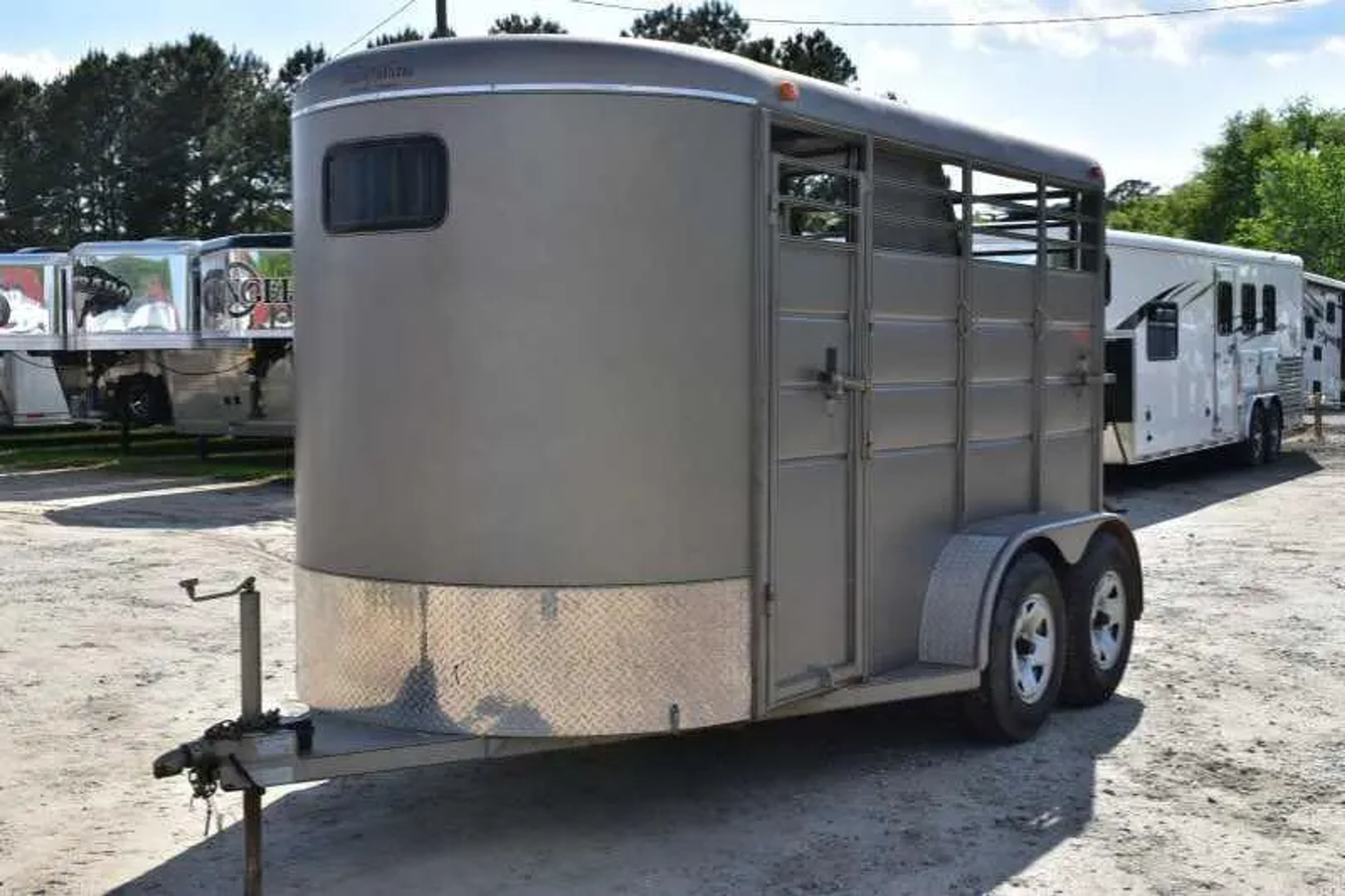 2010 Calico 2 Horse Trailer — view 12