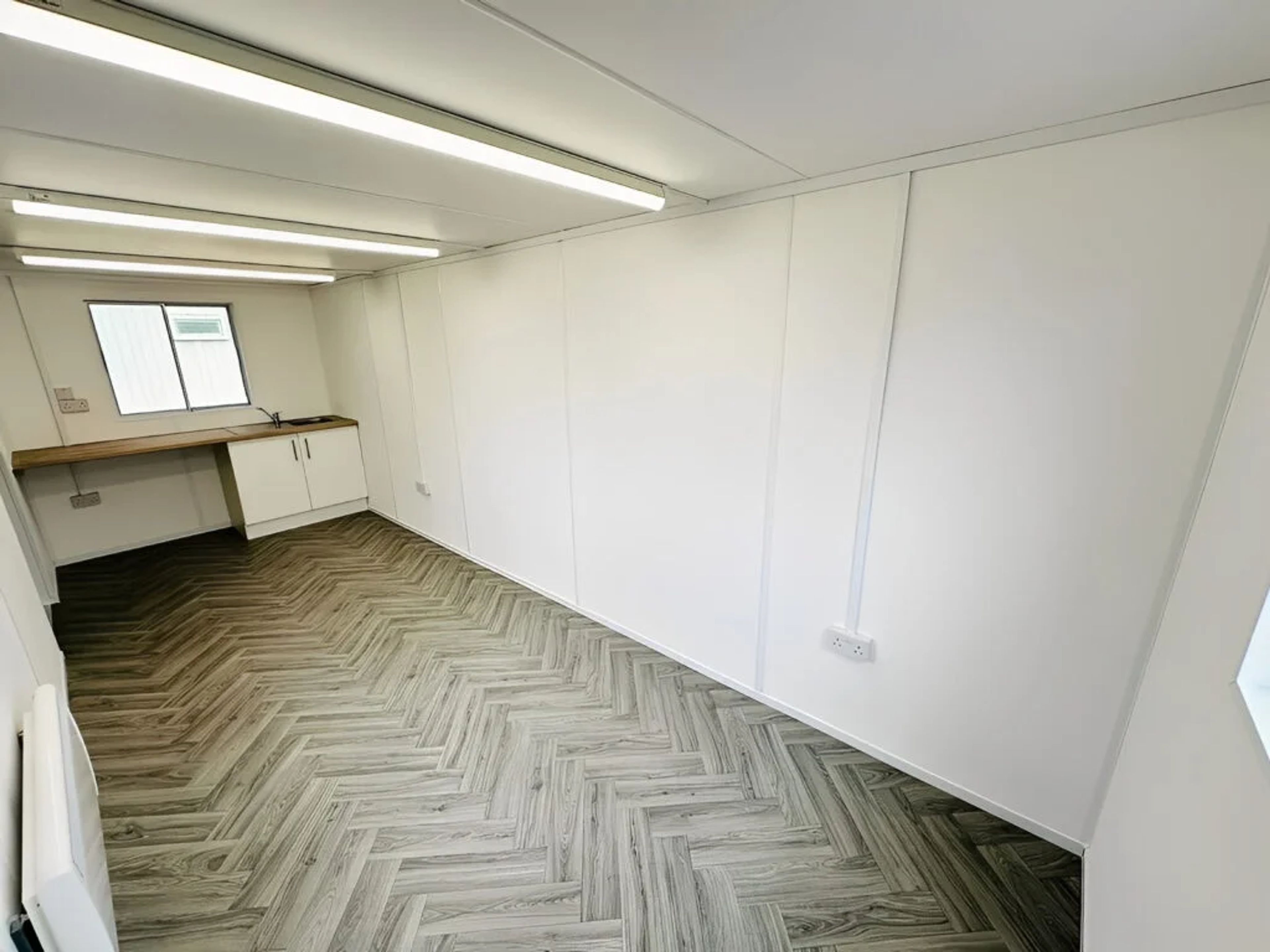 21ft x 8ft Office / Canteen Cabin – Refurbished Anti-Vandal Portable Building — view 9
