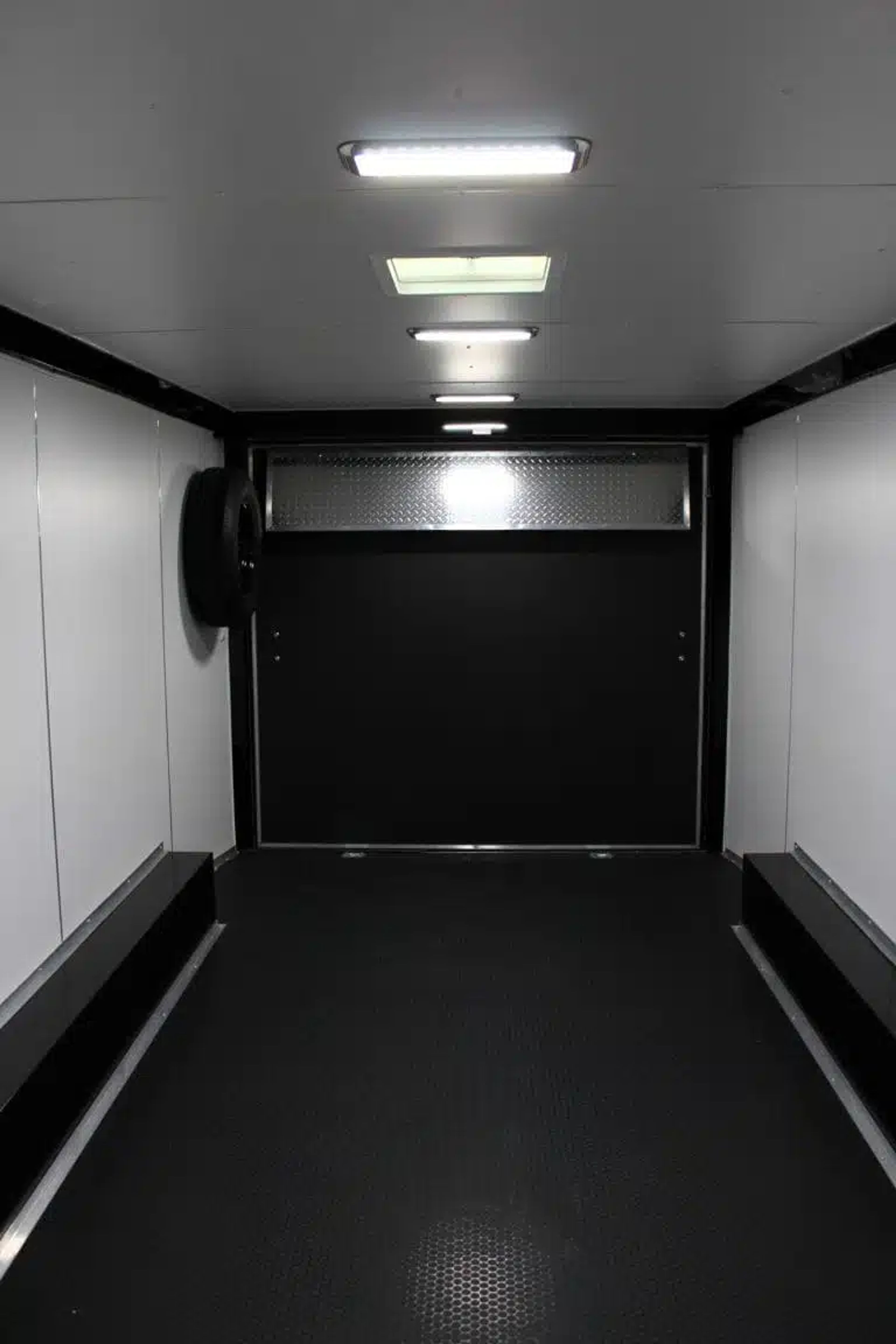 Enclosed Car Hauler 2025 20ft. Blaze w/Finished Interior & Aluminum Wheels 0106 — view 5
