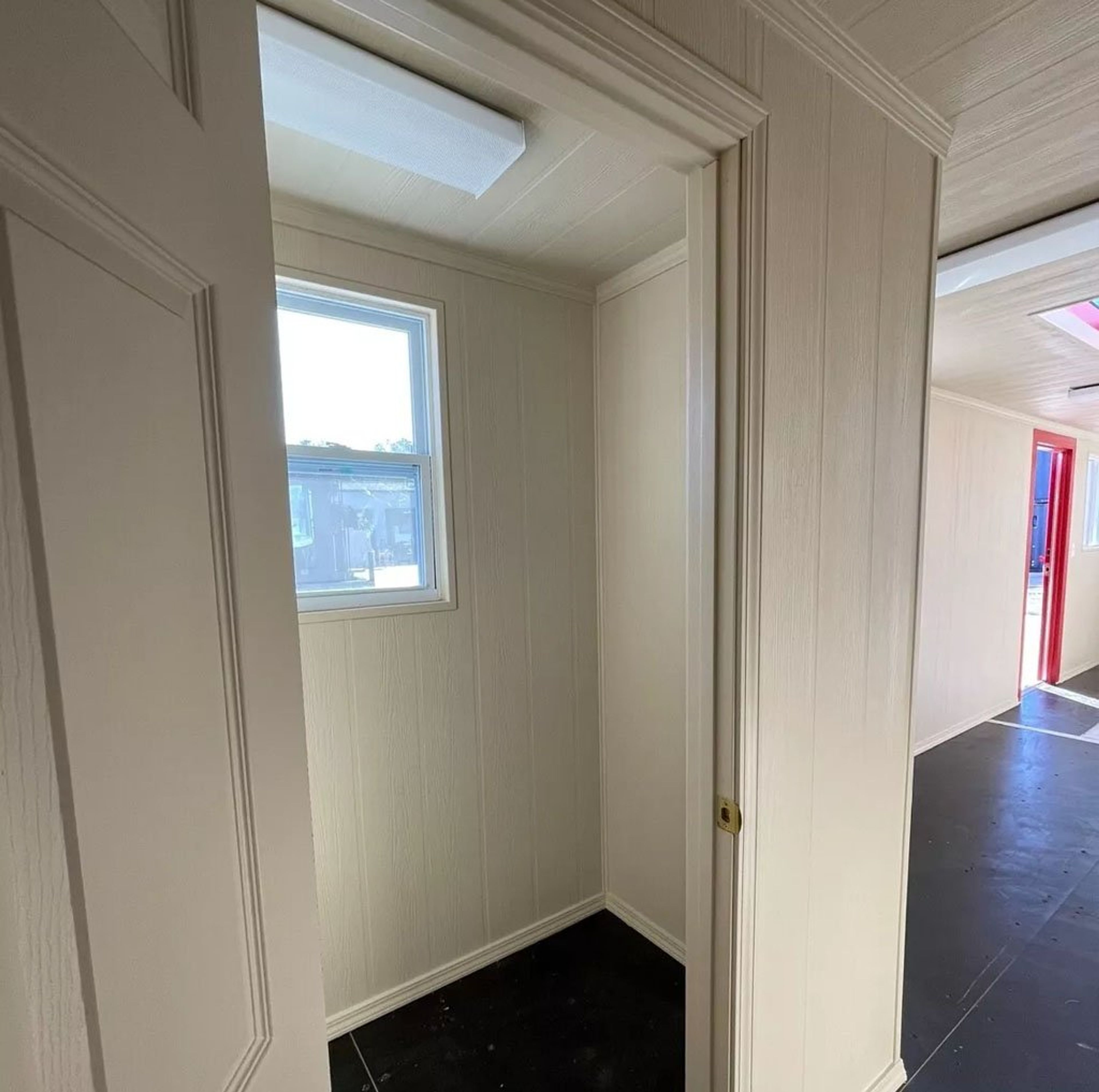 40ft Modified Shipping Container Office – 800 Sq Ft, Red, w/ Bathroom & Storage — view 5