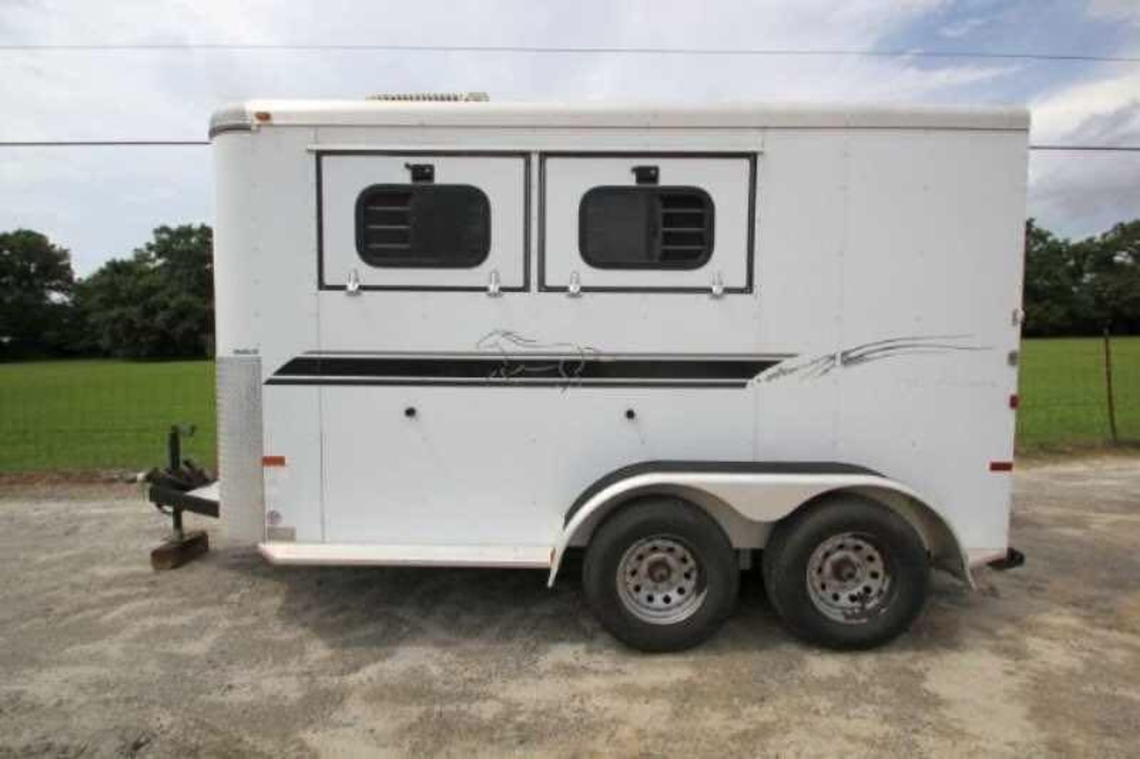 2003 Sundowner 2 Horse — view 4