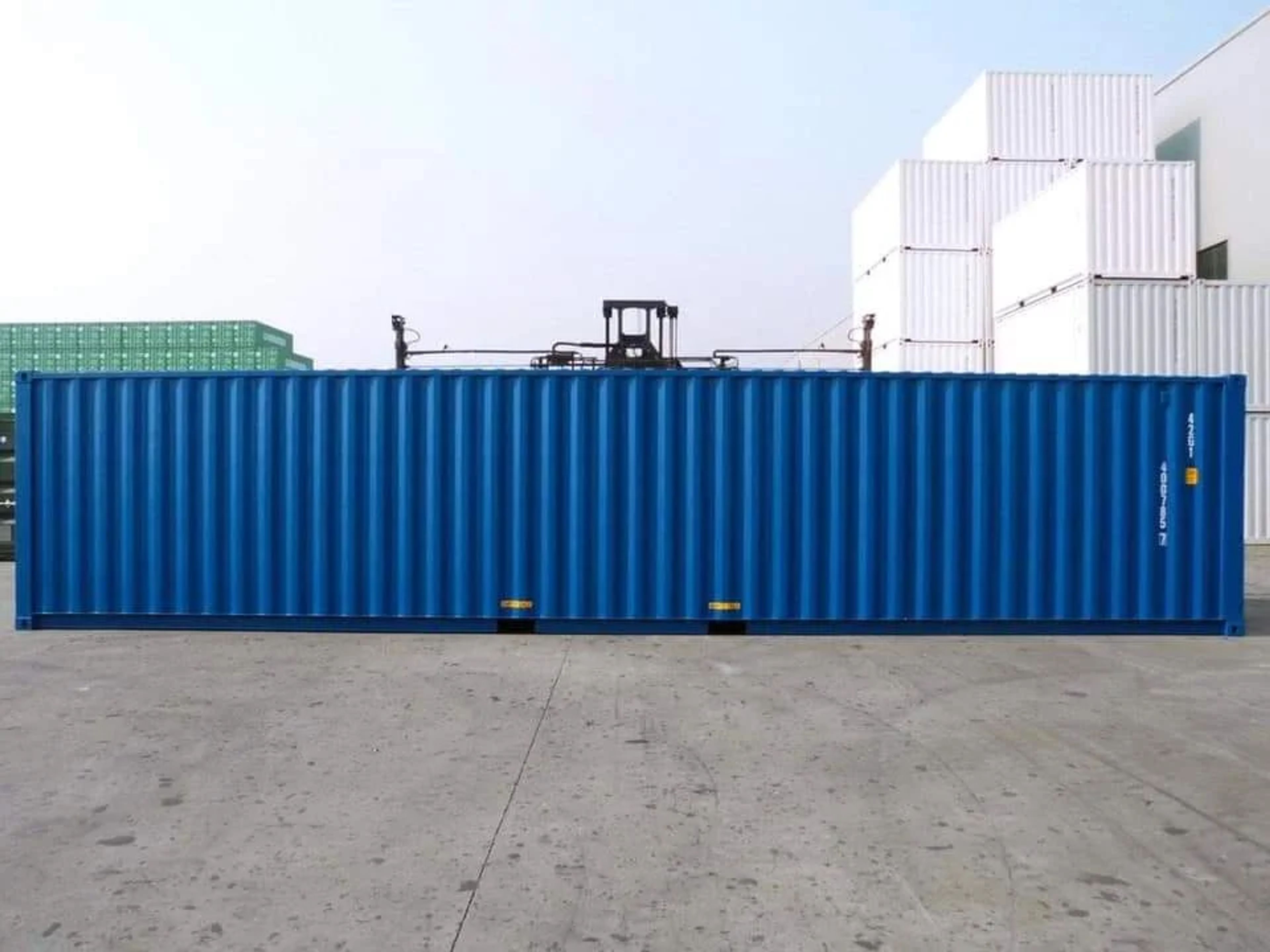 40ft High Cube (9′ 6″ high) Full Side Access Container — view 4