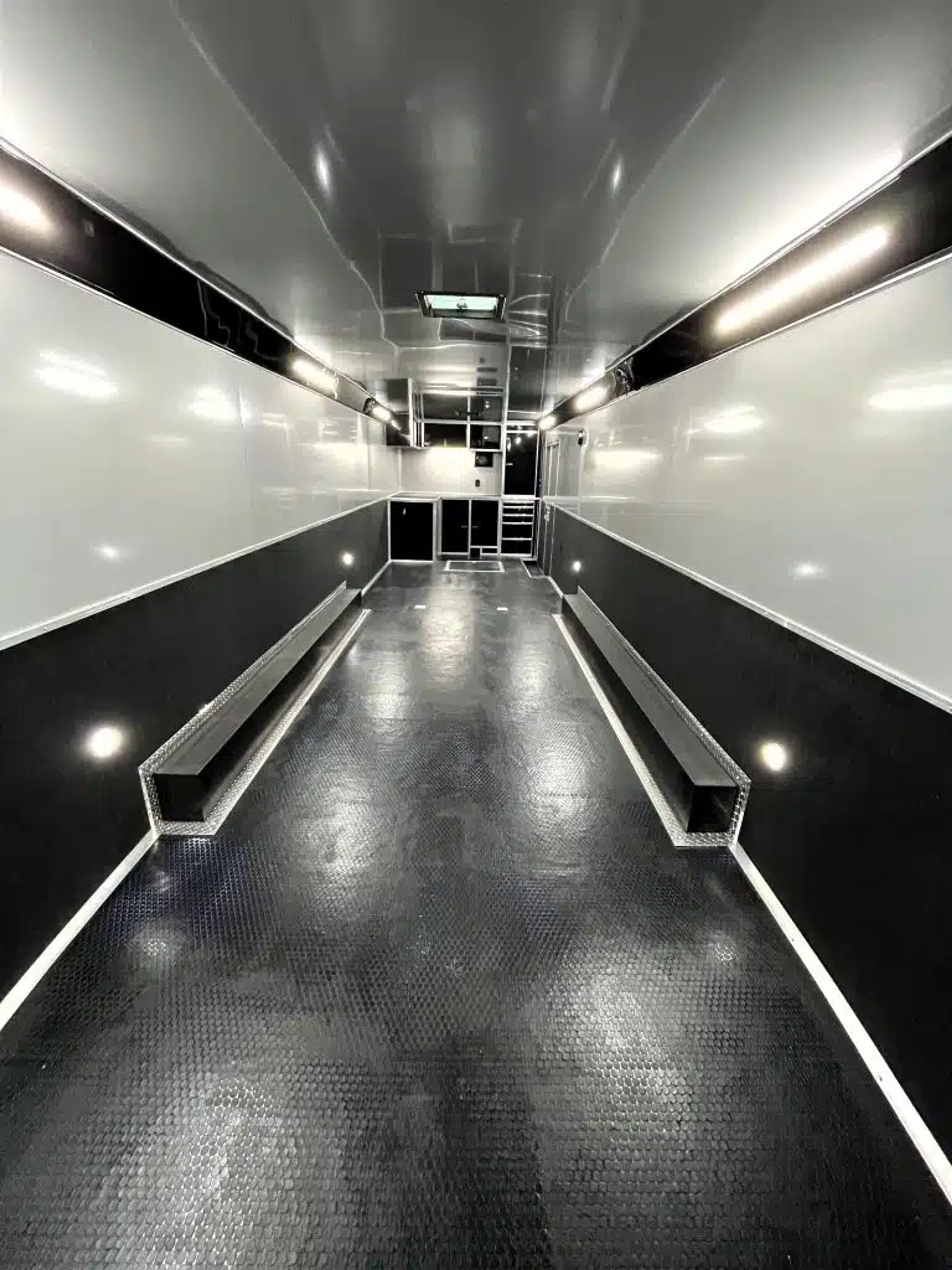 Enclosed Car Trailer 2025 34′ Haulmark Edge w/Wide Rear Opening & Premium — view 5