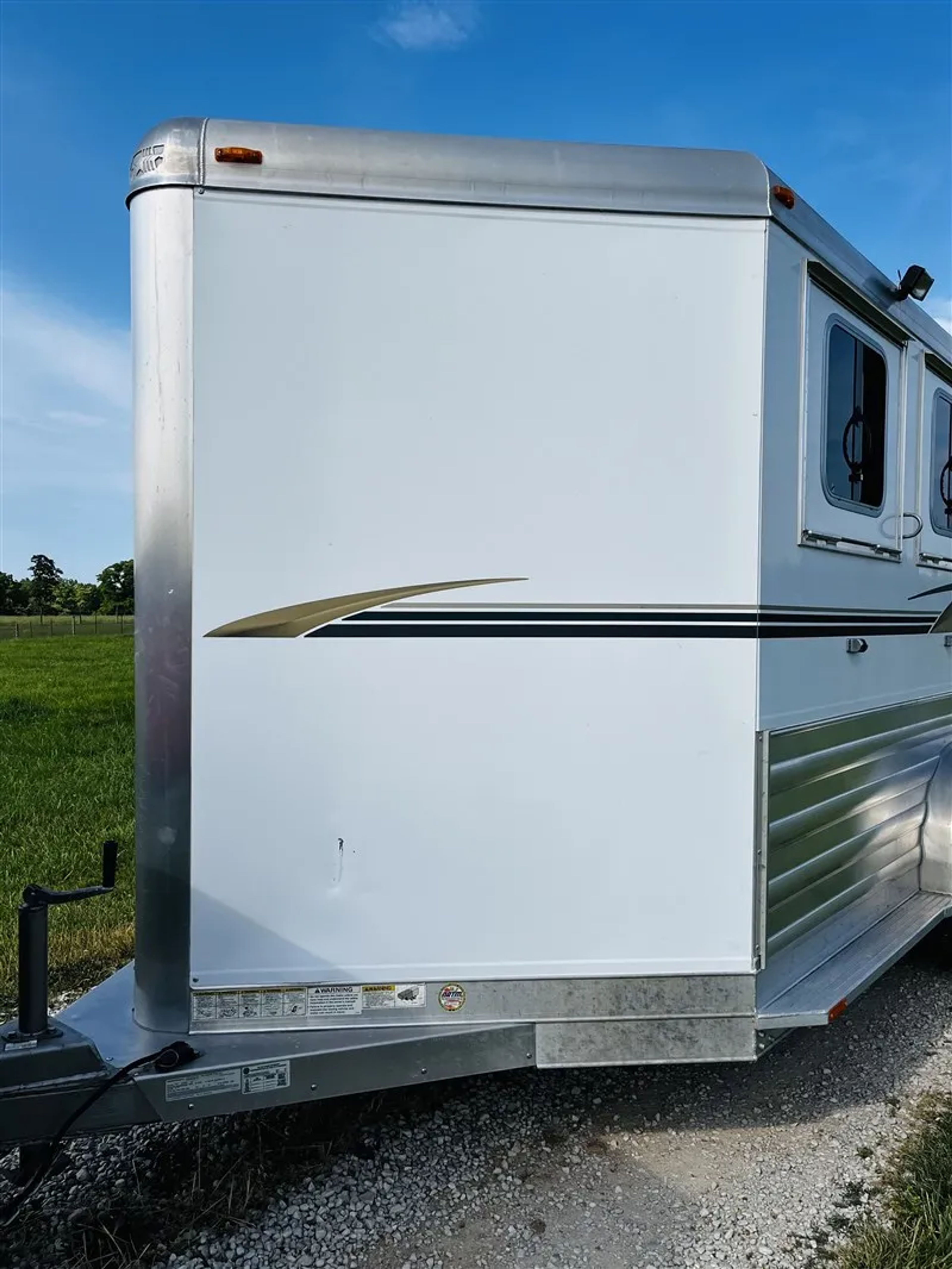 2015 4 Star 2 Horse Slant Load Bumper Pull — view 10