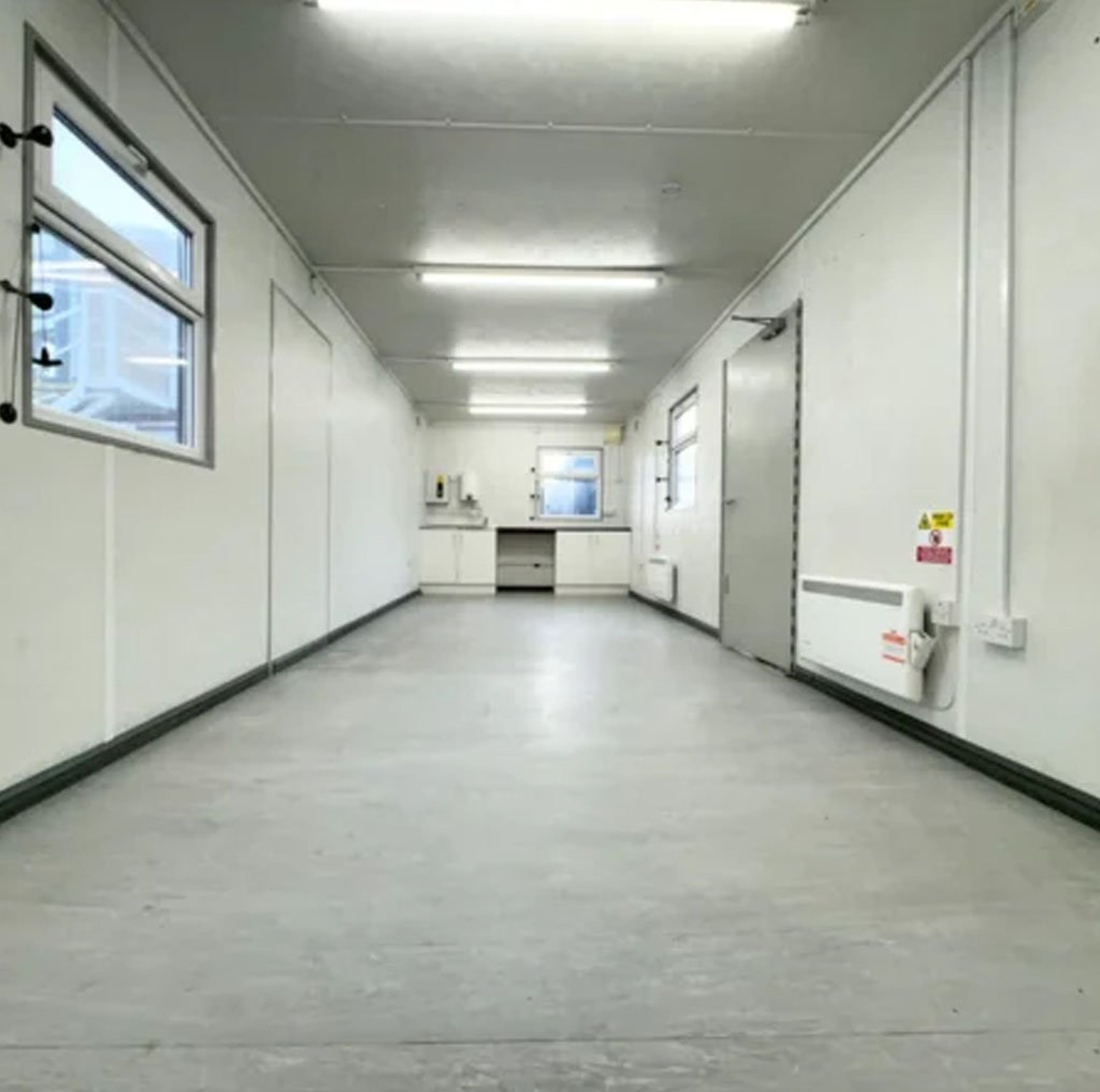 32 X 10ft Customized Containers — view 7