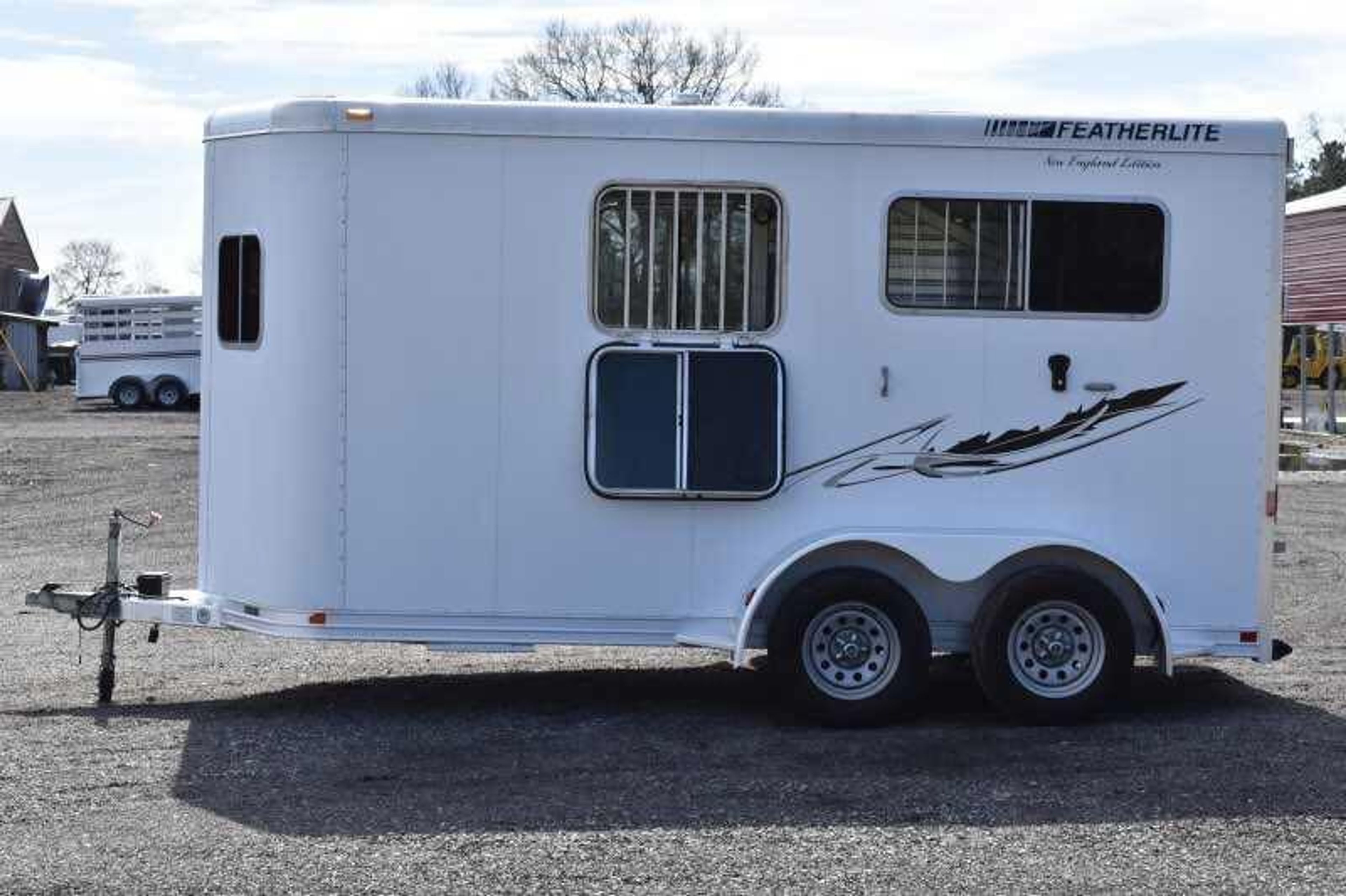 2005 Featherlite 2HST 2 Horse Trailer — view 17