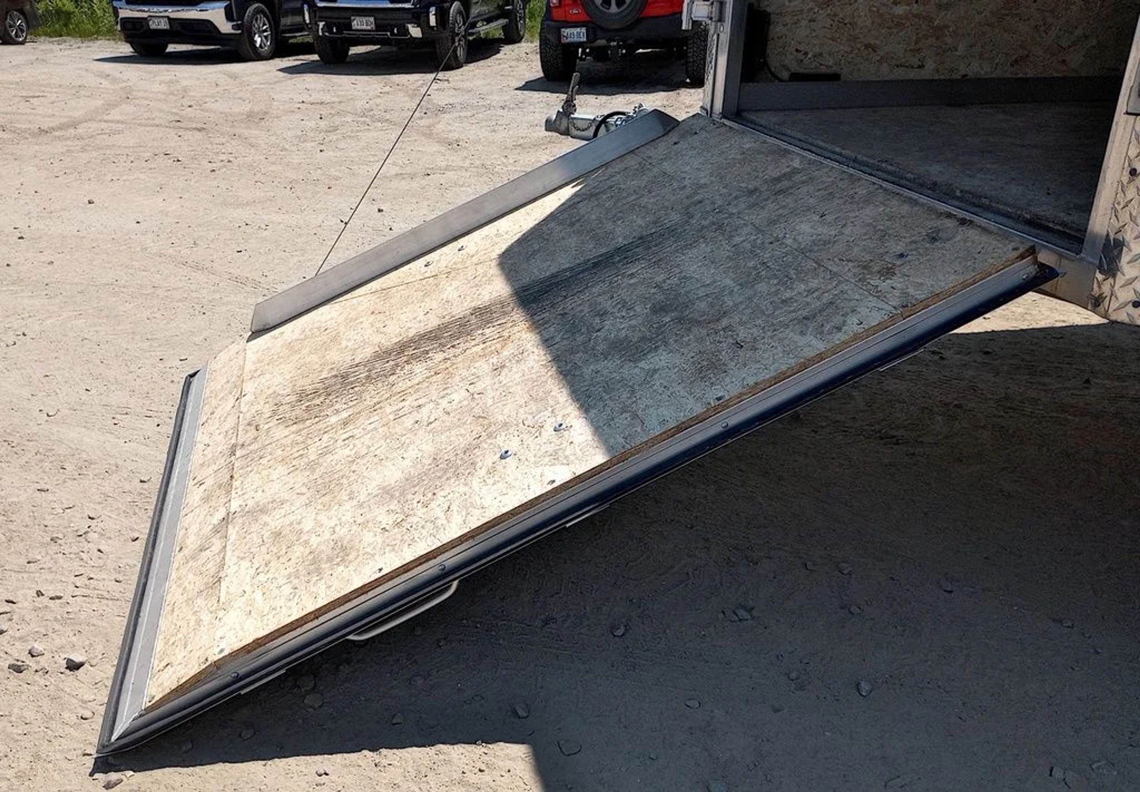 Mission Trailers 101×22 Aluminum 4-Place — view 11