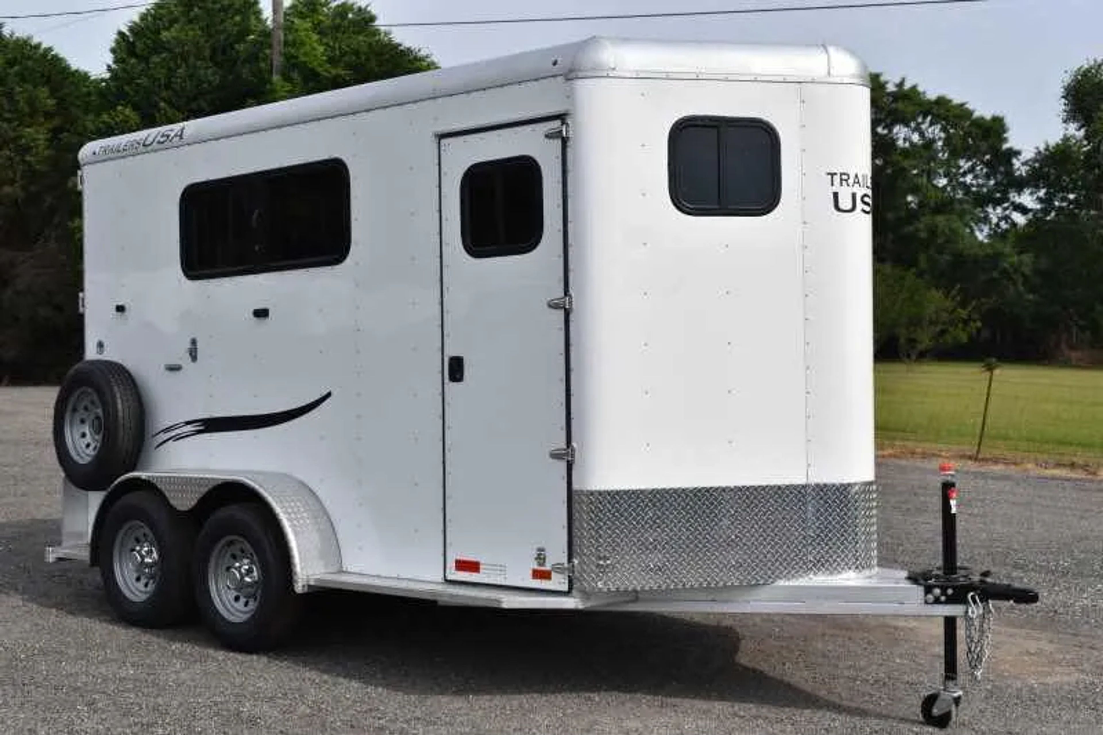 2019 Trailers USA 2HSLBPDLX 2 Horse Trailer — view 19