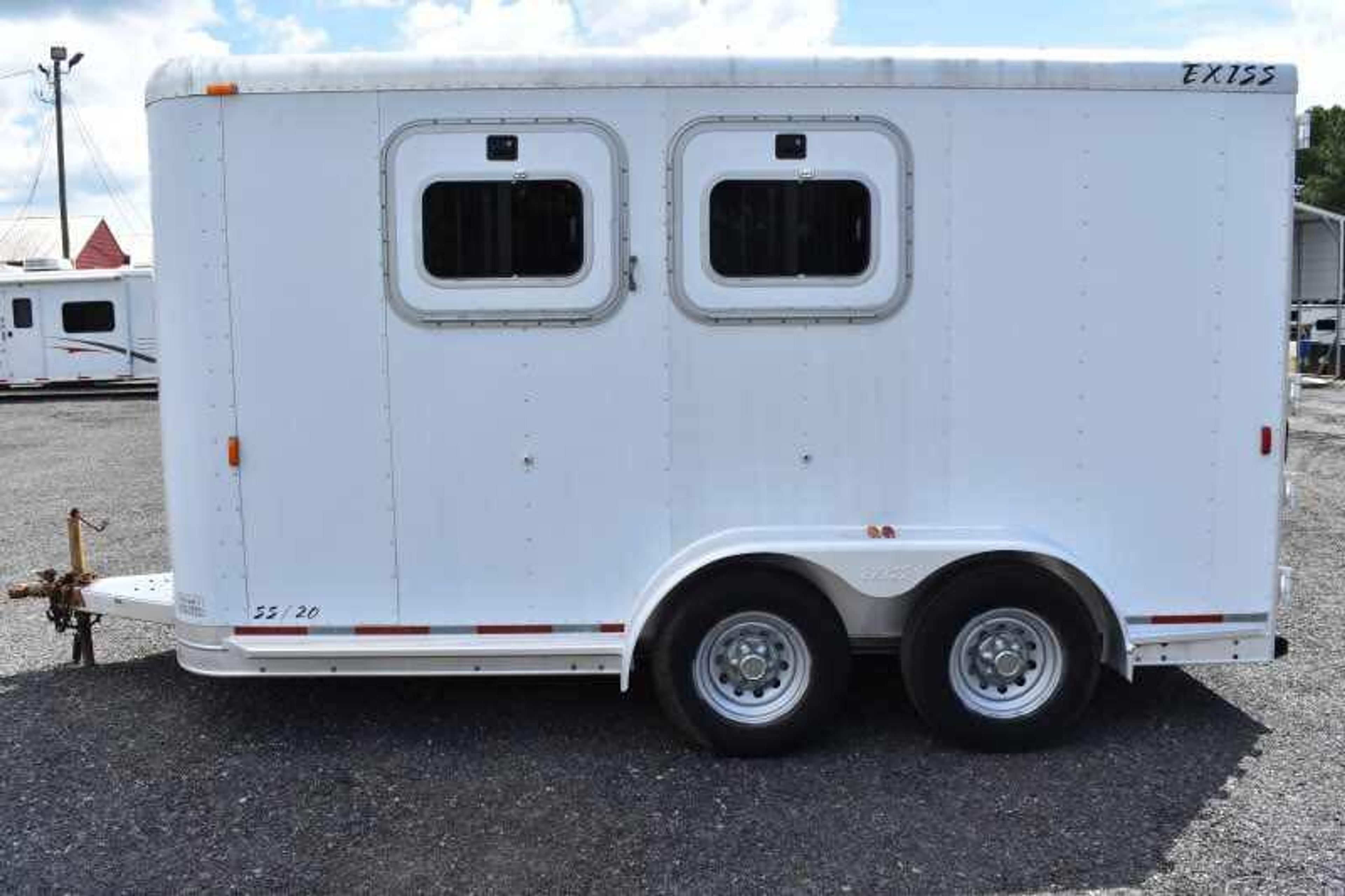 2002 Exiss SS20 2 Horse Trailer — view 6