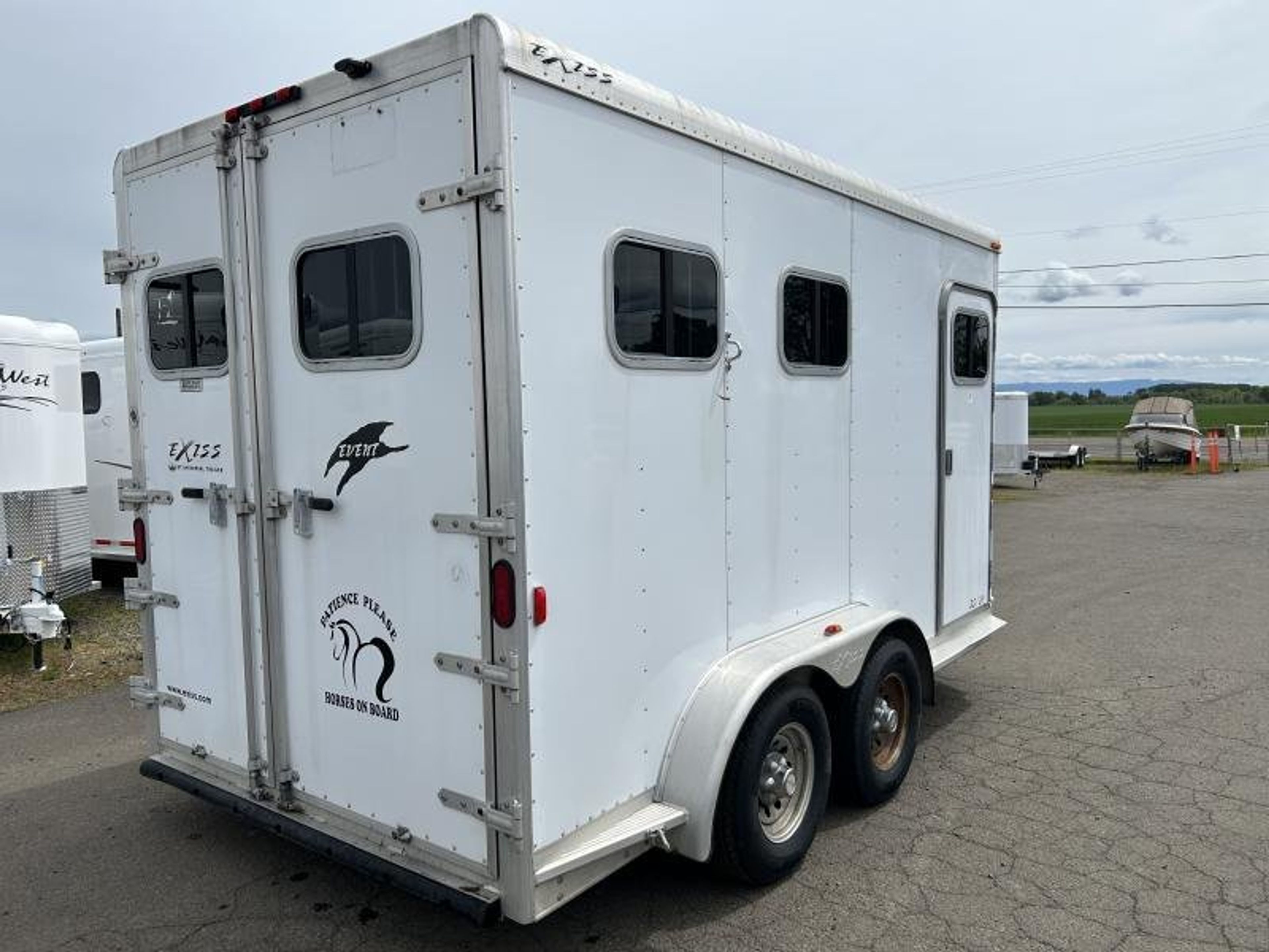 2007 Exiss 2 Horse Trailer — view 2