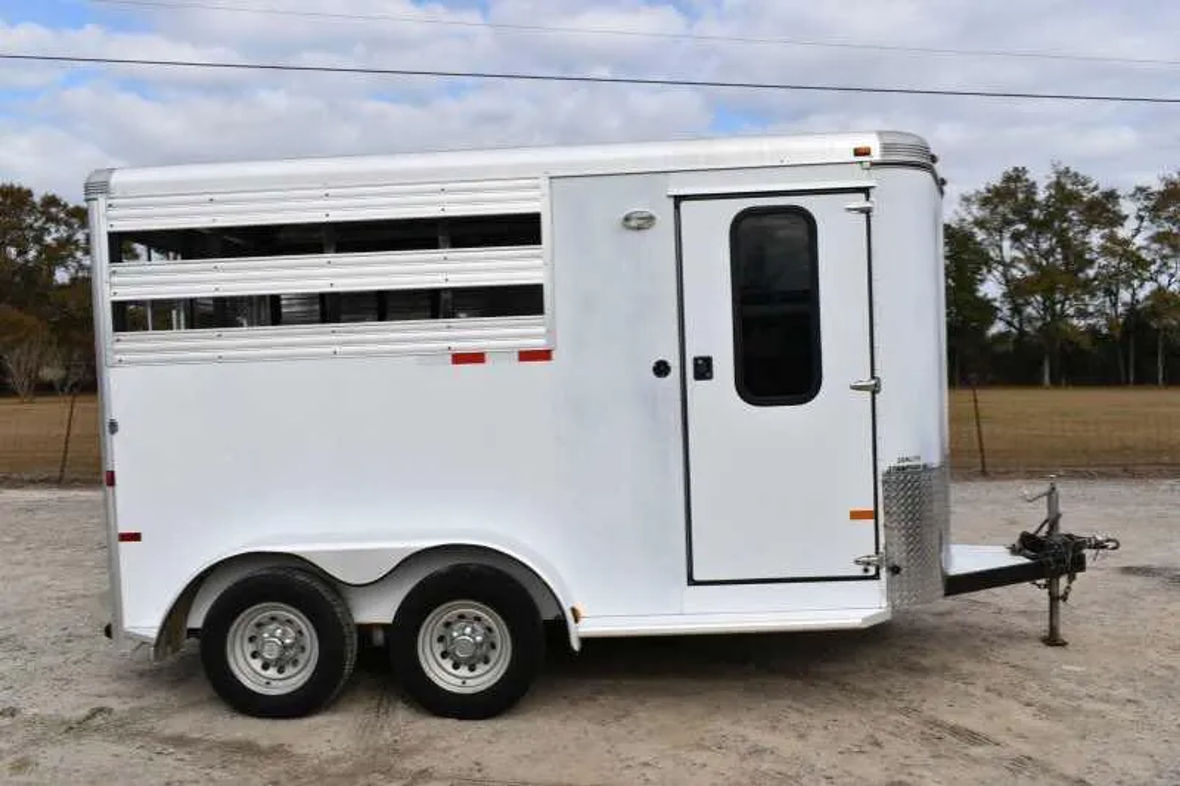 2005 Sundowner Sunlite 2 Horse Trailer — view 14