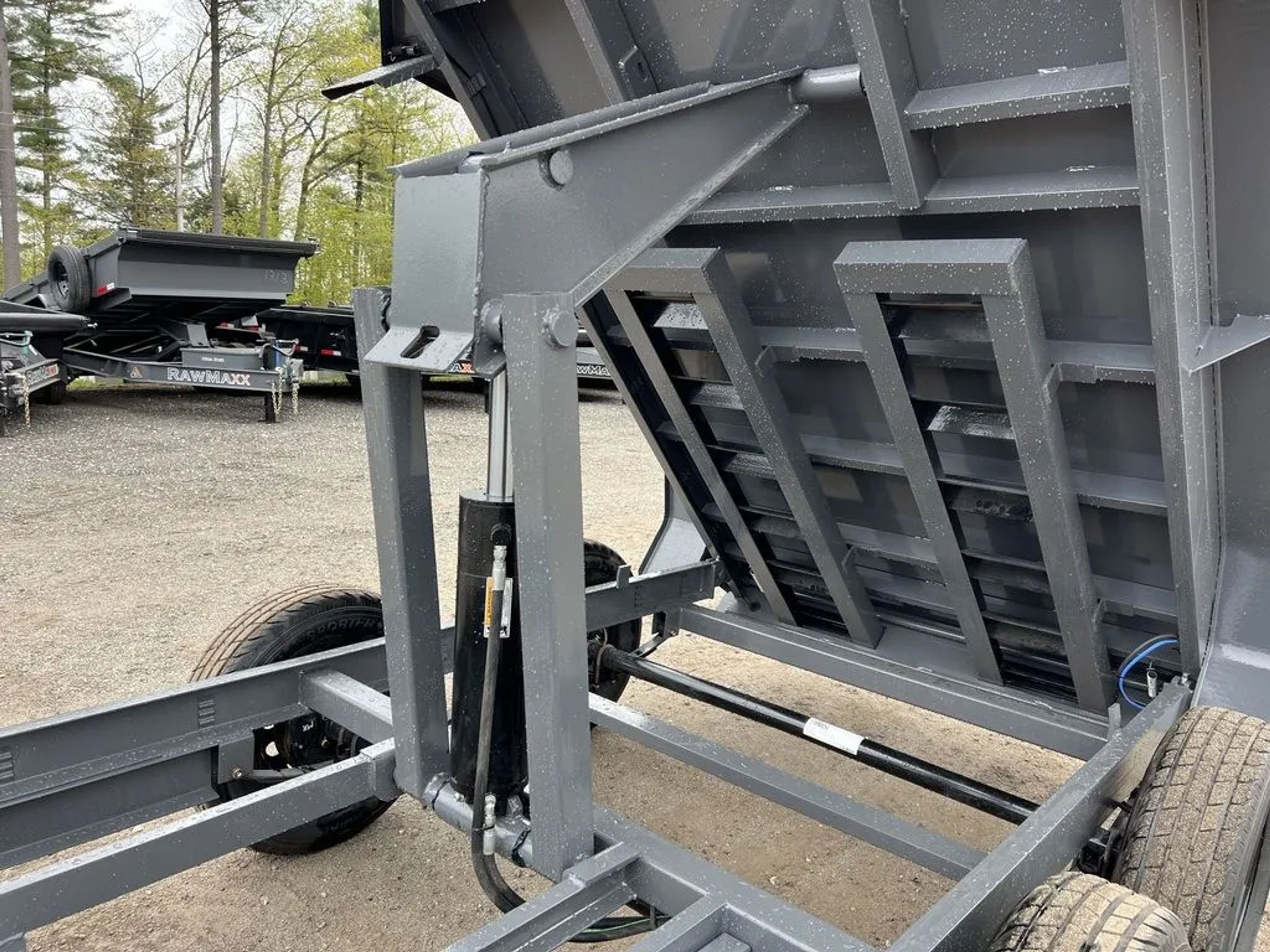 2024 RawMaxx 5X10 7K Powder Coated Dump Trailer w/Tarp Kit — view 7