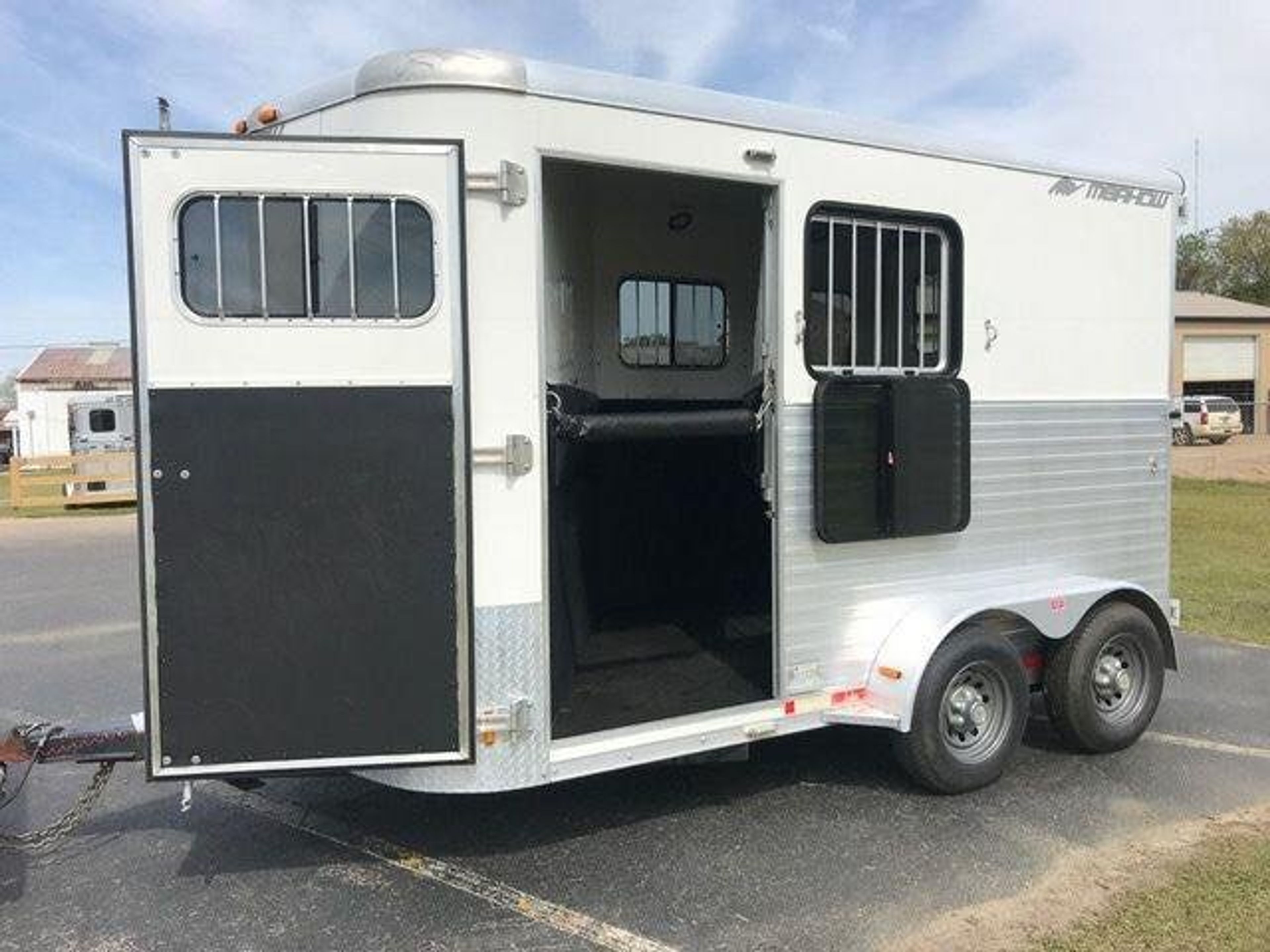 2010 Merhow 2 Horse Slant — view 3