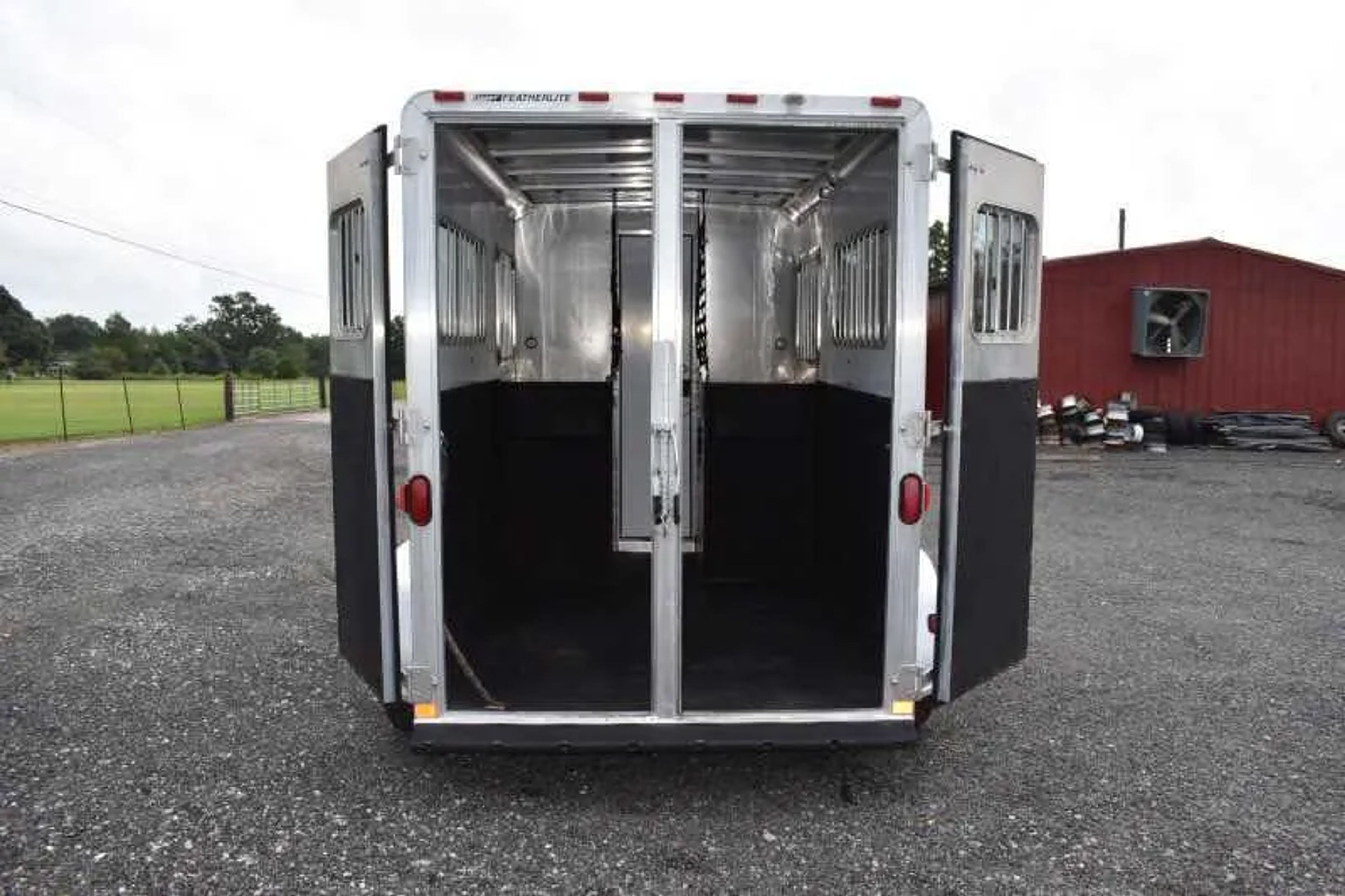 2003 Featherlite 2HST 2 Horse Trailer — view 10