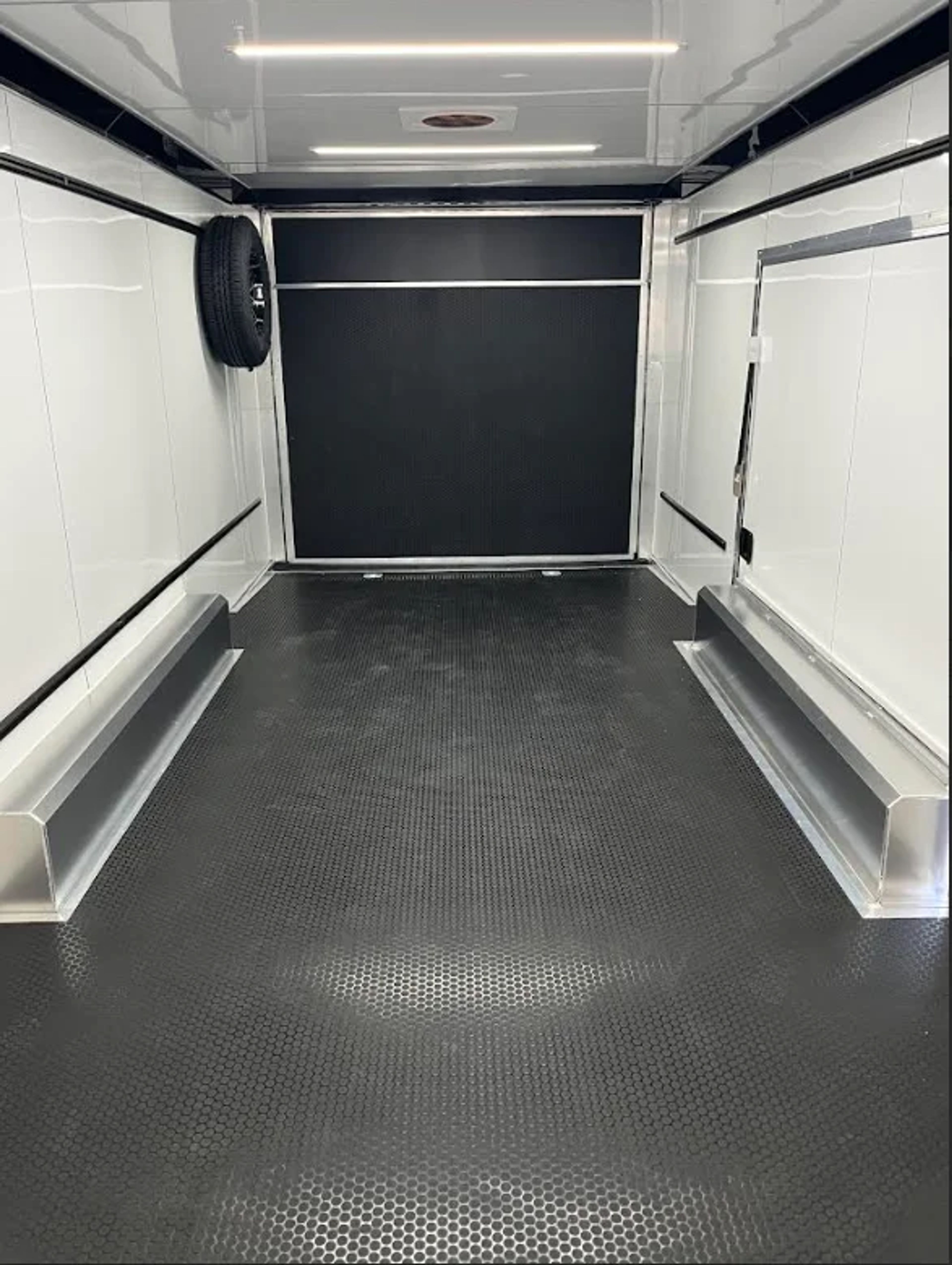 Enclosed ATC Car Trailer 2026 24ft. Aluminum ROM 550 w/Large Escape Door & — view 4