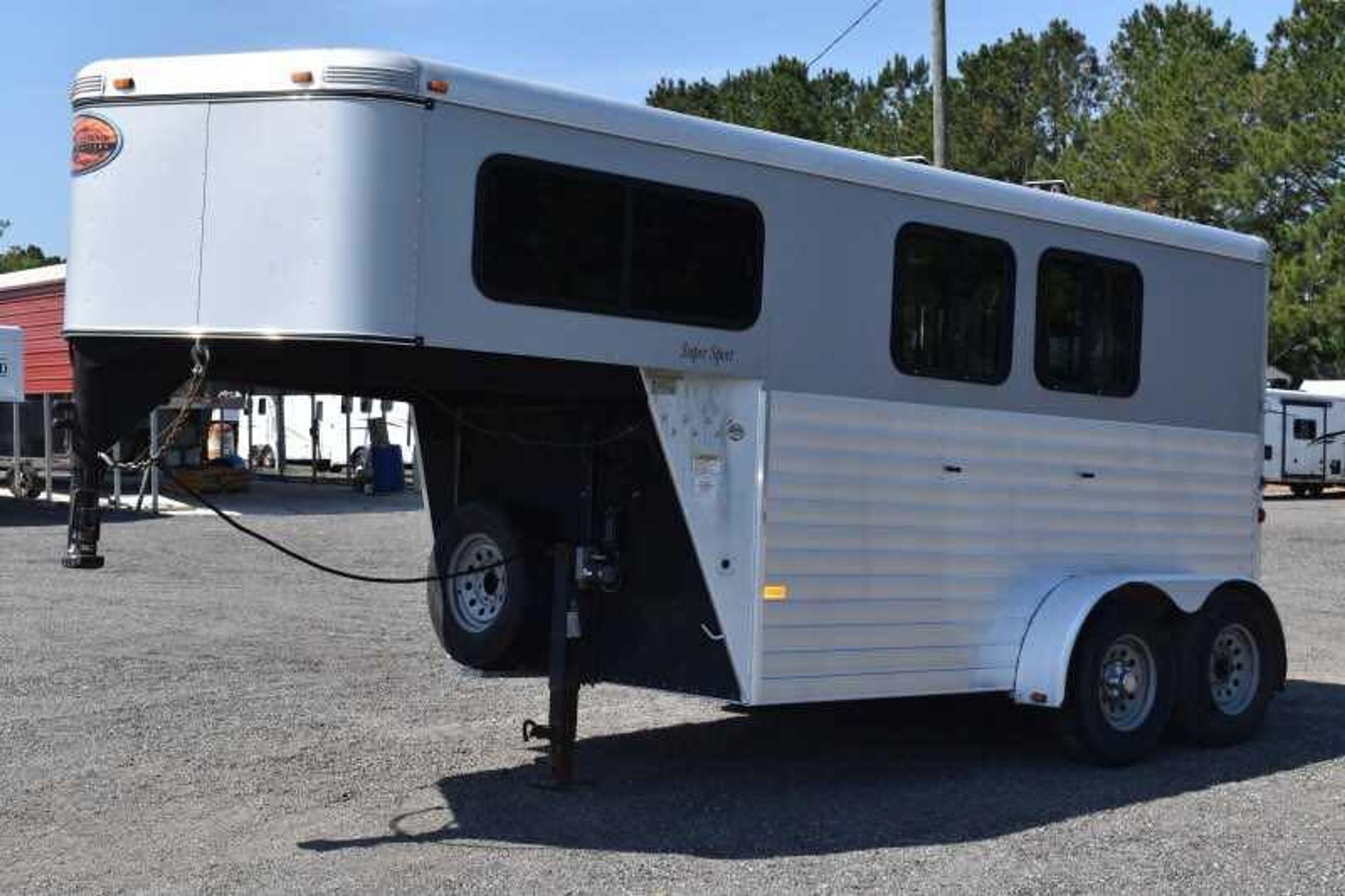 2014 Sundowner 2 Horse Gooseneck Trailer — view 4