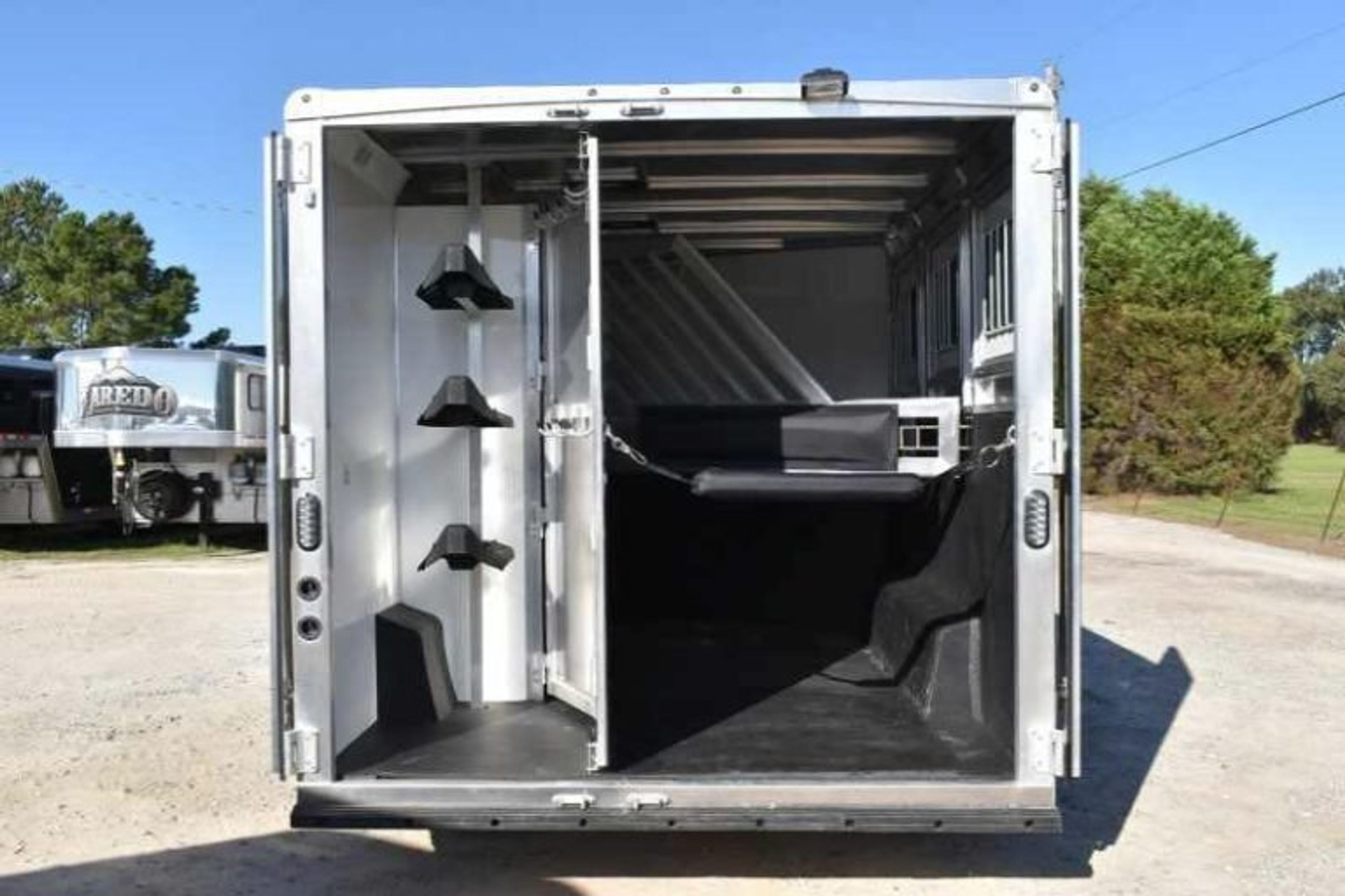 2018 Lakota 83HBPSL 3 Horse Trailer — view 4
