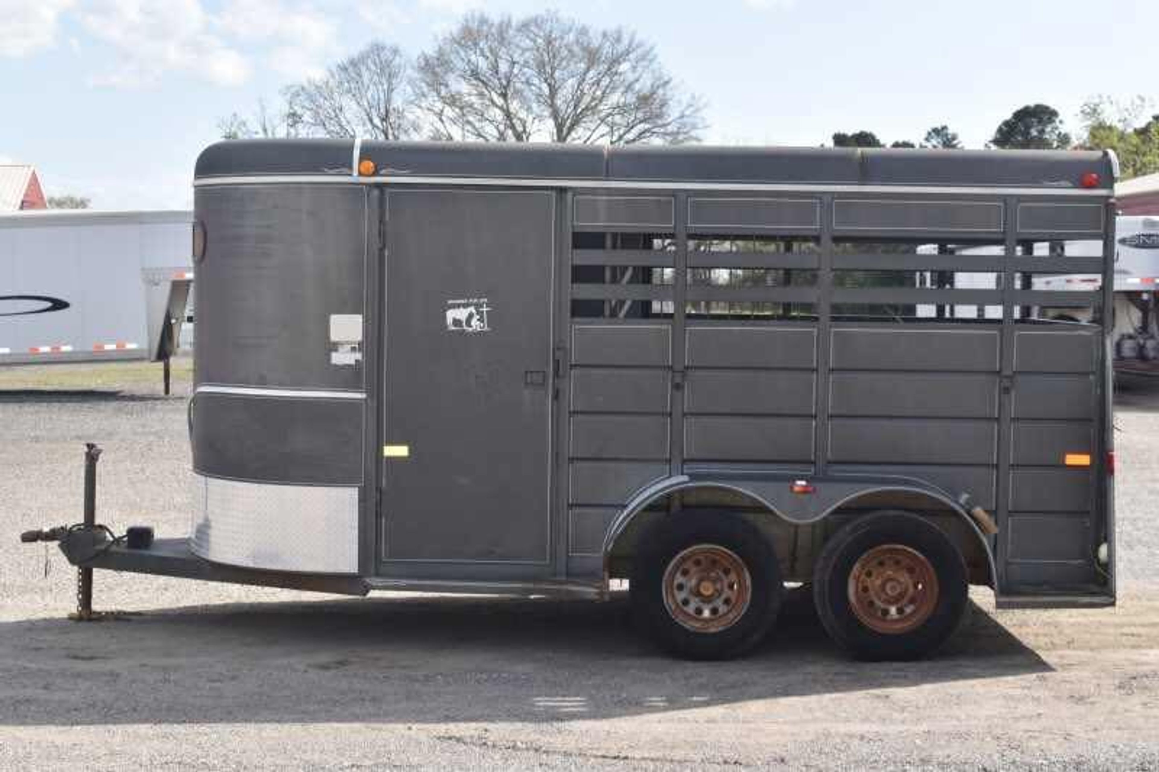 2007 WW 2HSL 2 Horse Trailer — view 2