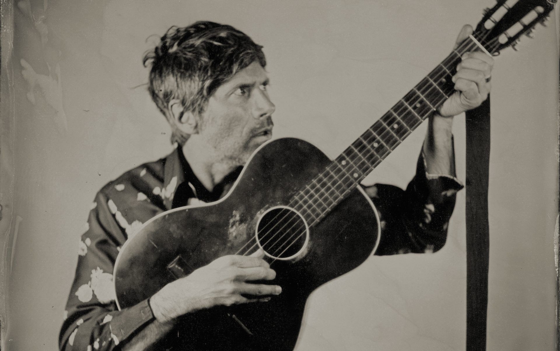 Gruff Rhys Shares Video For “Frontier Man”