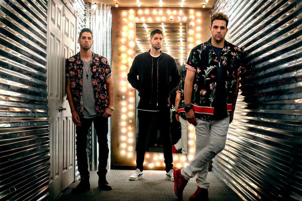 Holiday State: Friday Feelin’:: Official Video