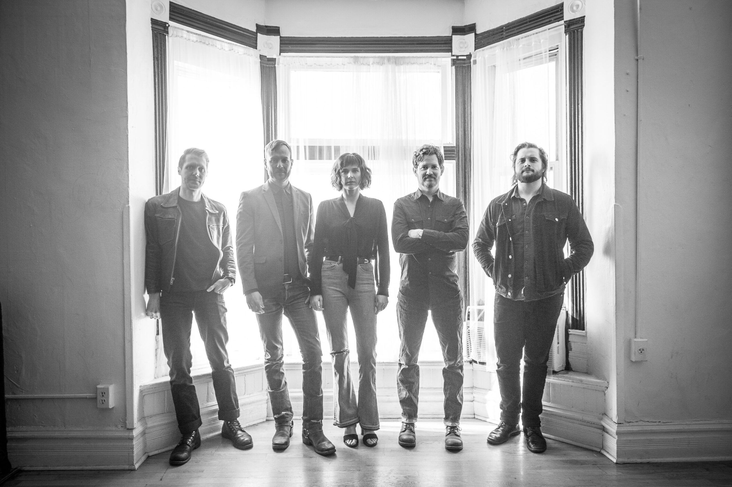 BLAKE BROWN & THE AMERICAN DUST CHOIR SHARES “UP IN ARMS” VIDEO