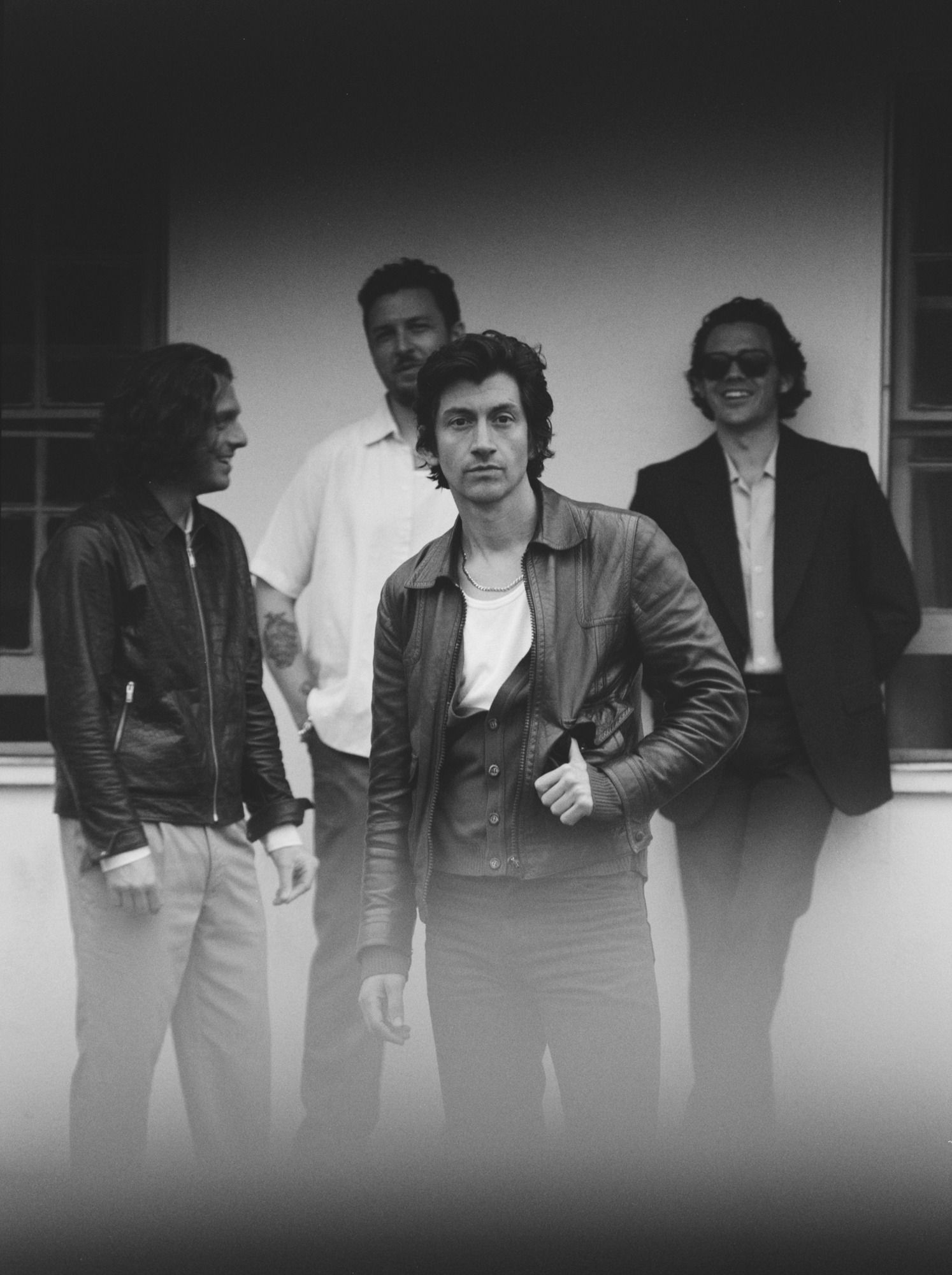 Arctic Monkeys – Body Paint (Official Video)