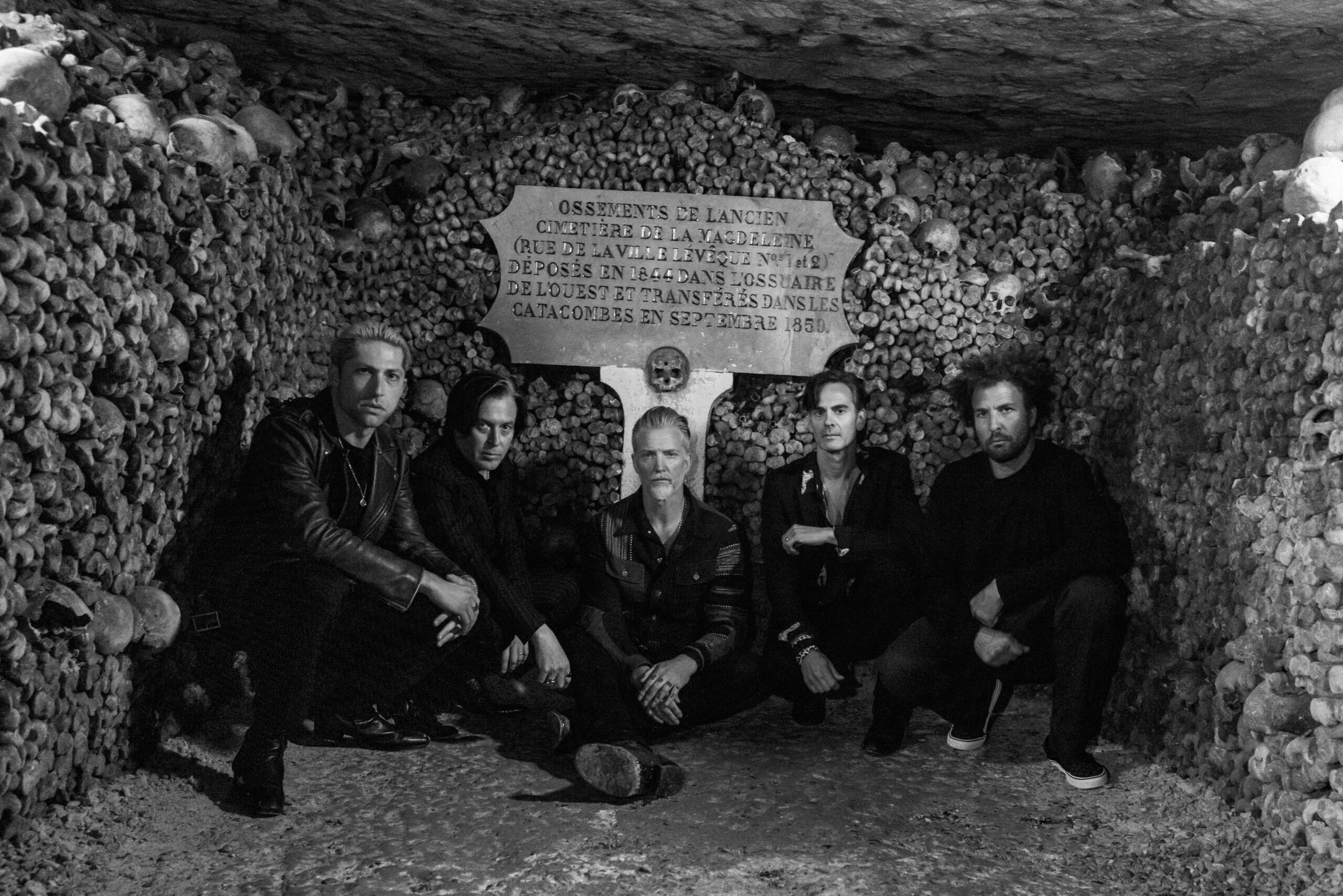 QUEENS OF THE STONE AGE: ALIVE IN THE CATACOMBS TO BE UNEARTHED JUNE 5