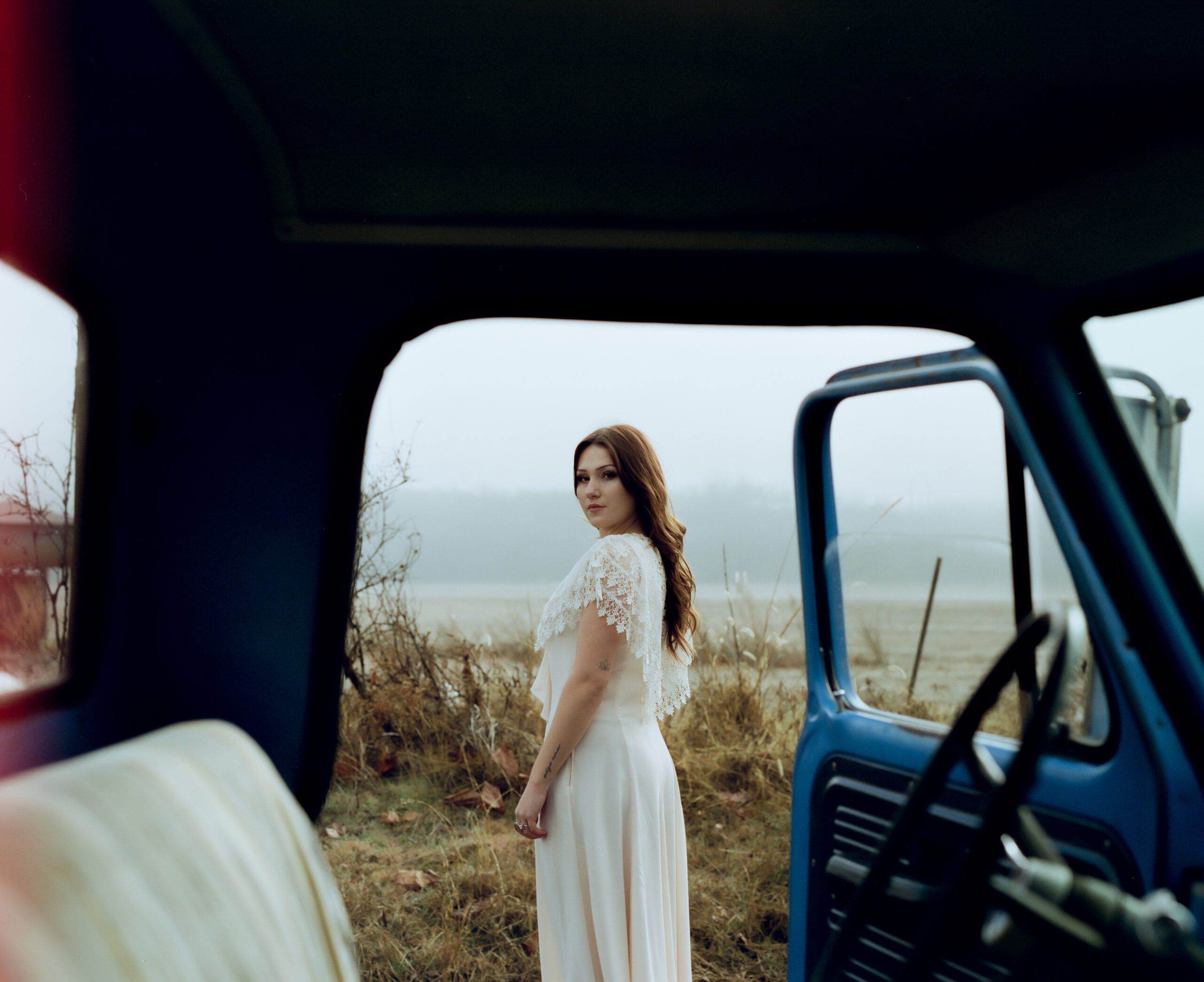 Lauren Lovelle Makes Her Debut with Stirring New Single “Anxiously Attached”