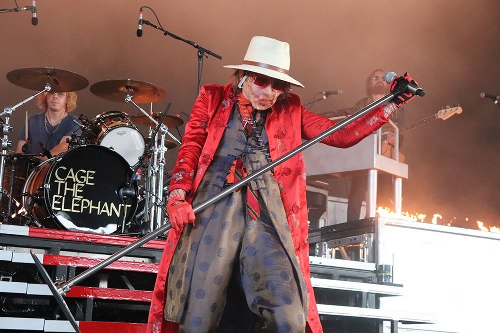 Beck and Cage The Elephant: The Night Running Tour – Riverbend:: Photos