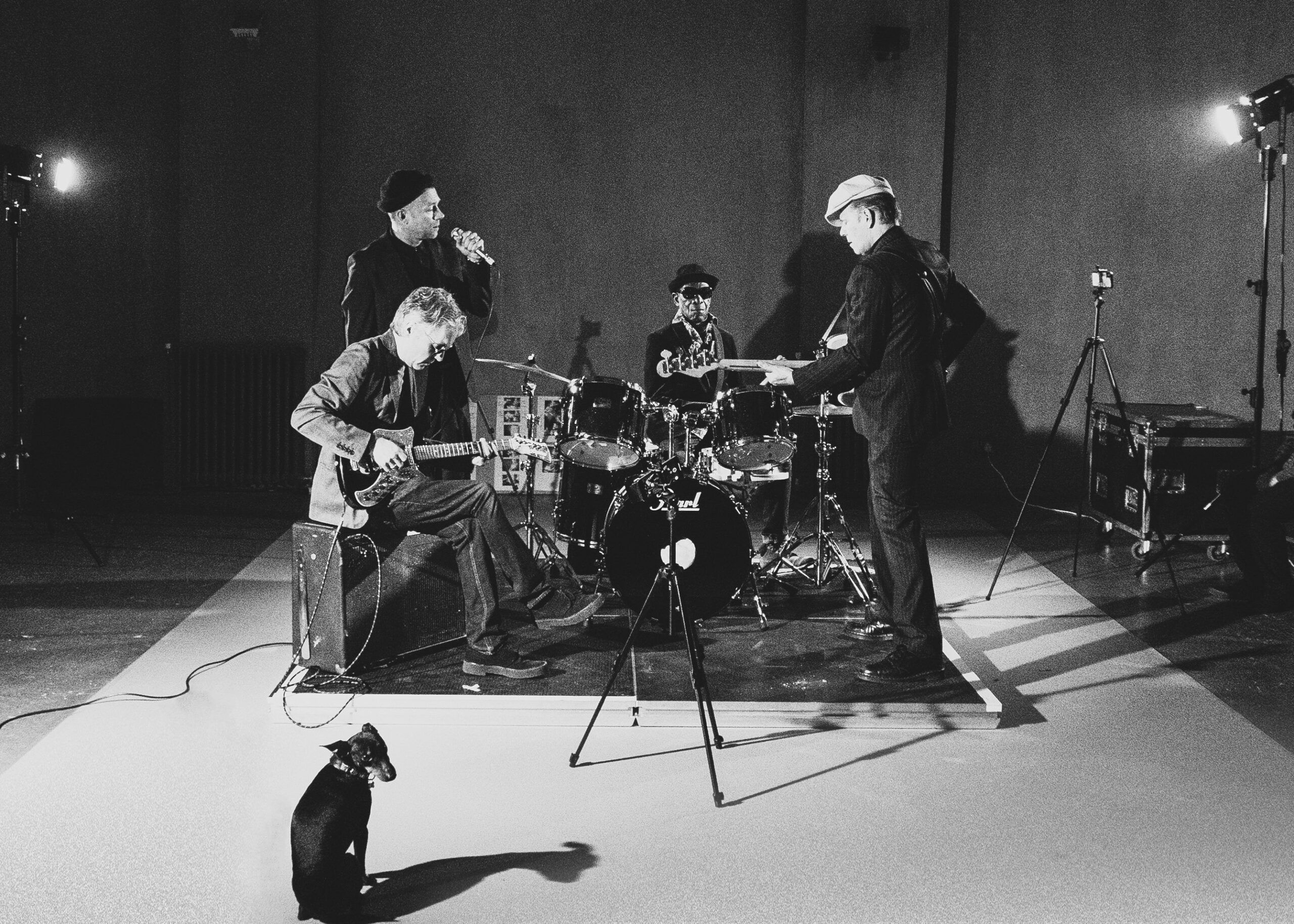 The Good, The Bad and The Queen: The Truce of Twilight:: Official Video
