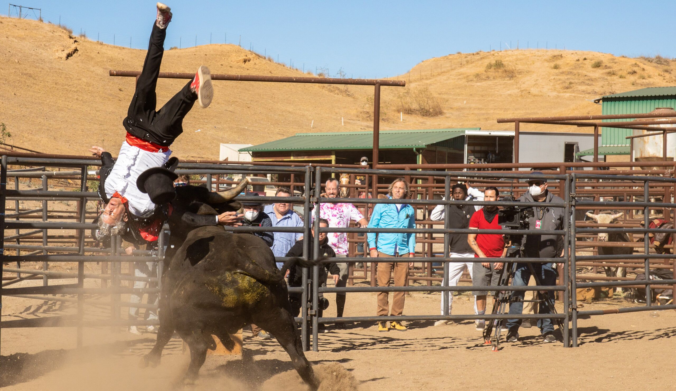 Watch the trailer for jackass forever!